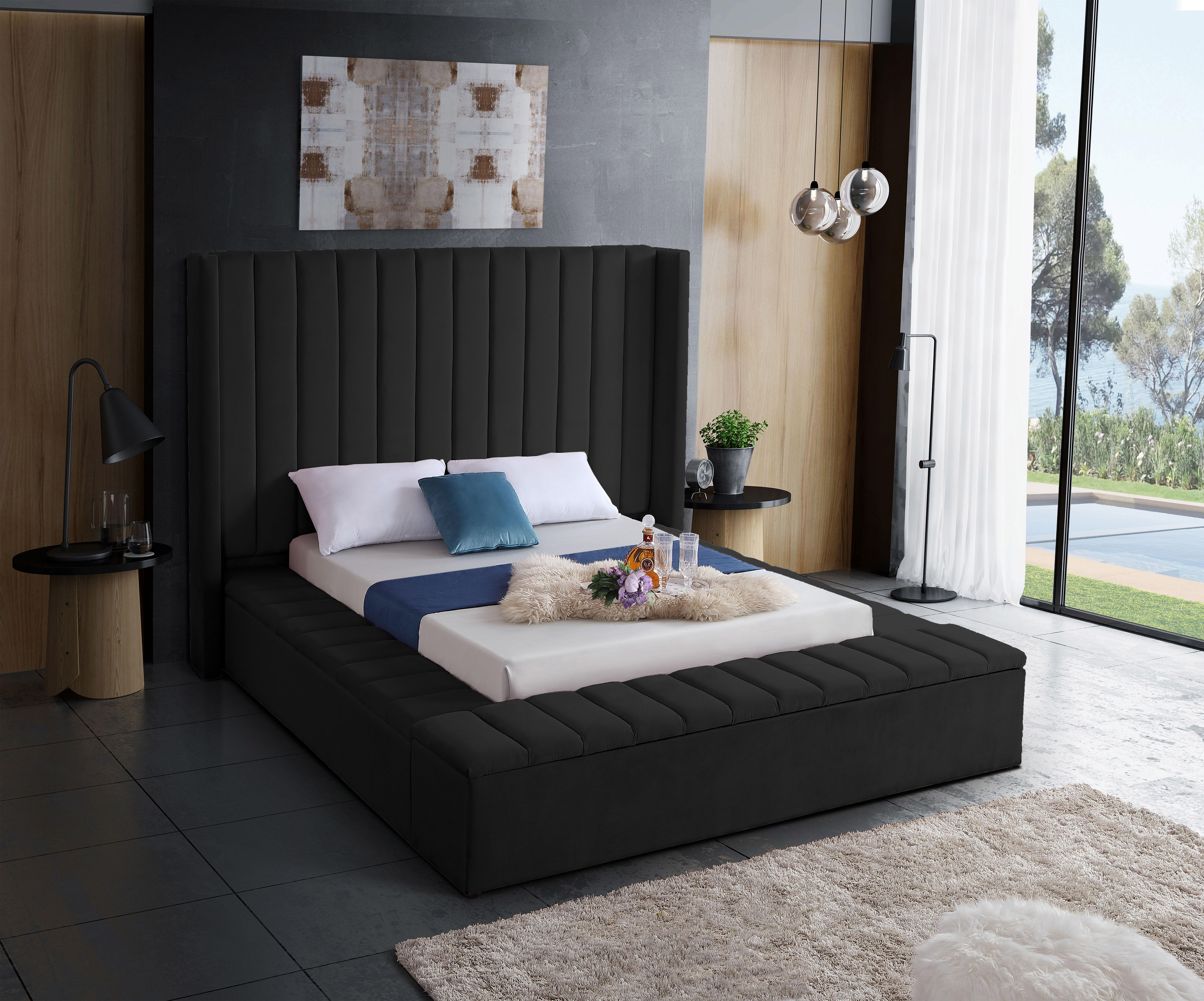 Kiki - King Bed - Black