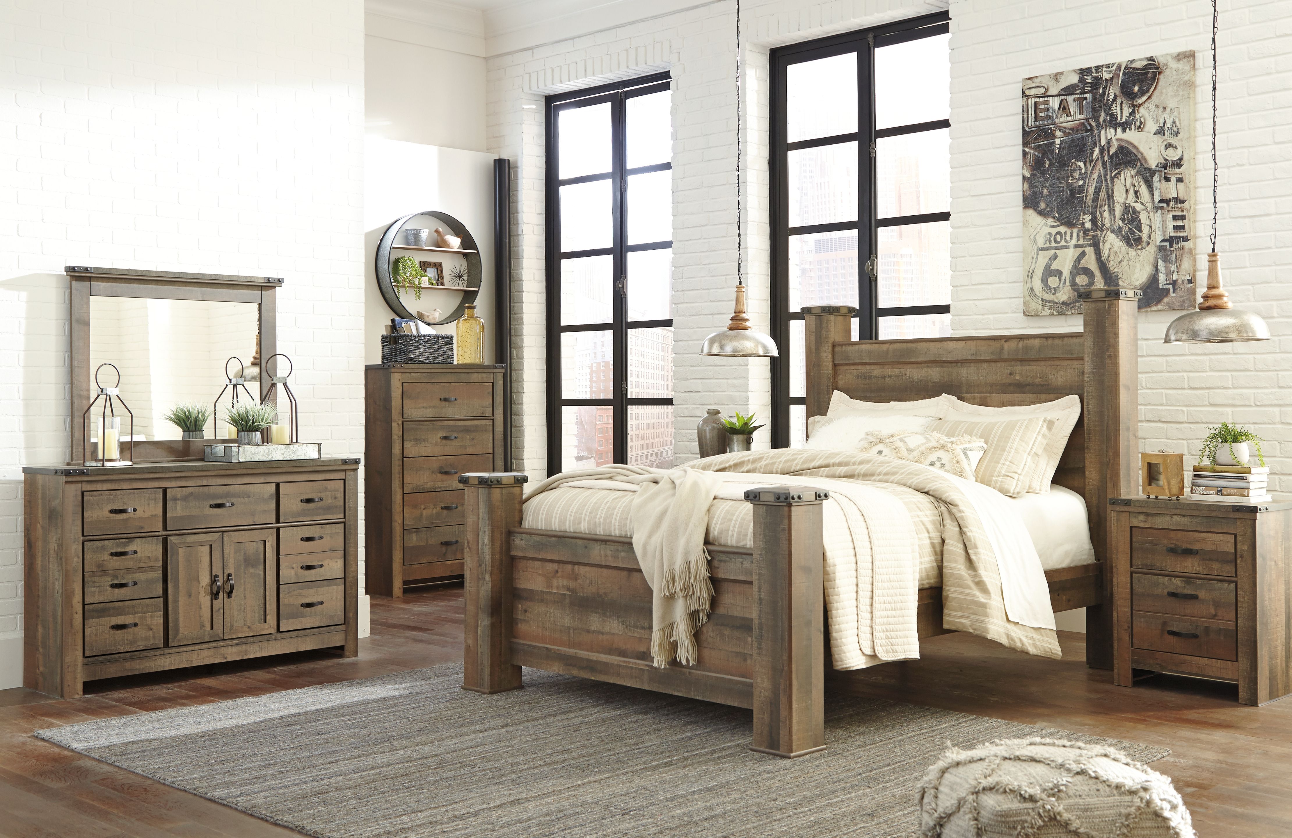 Ashley Furniture Trinell - Queen Poster Bed - Brown - Image 4