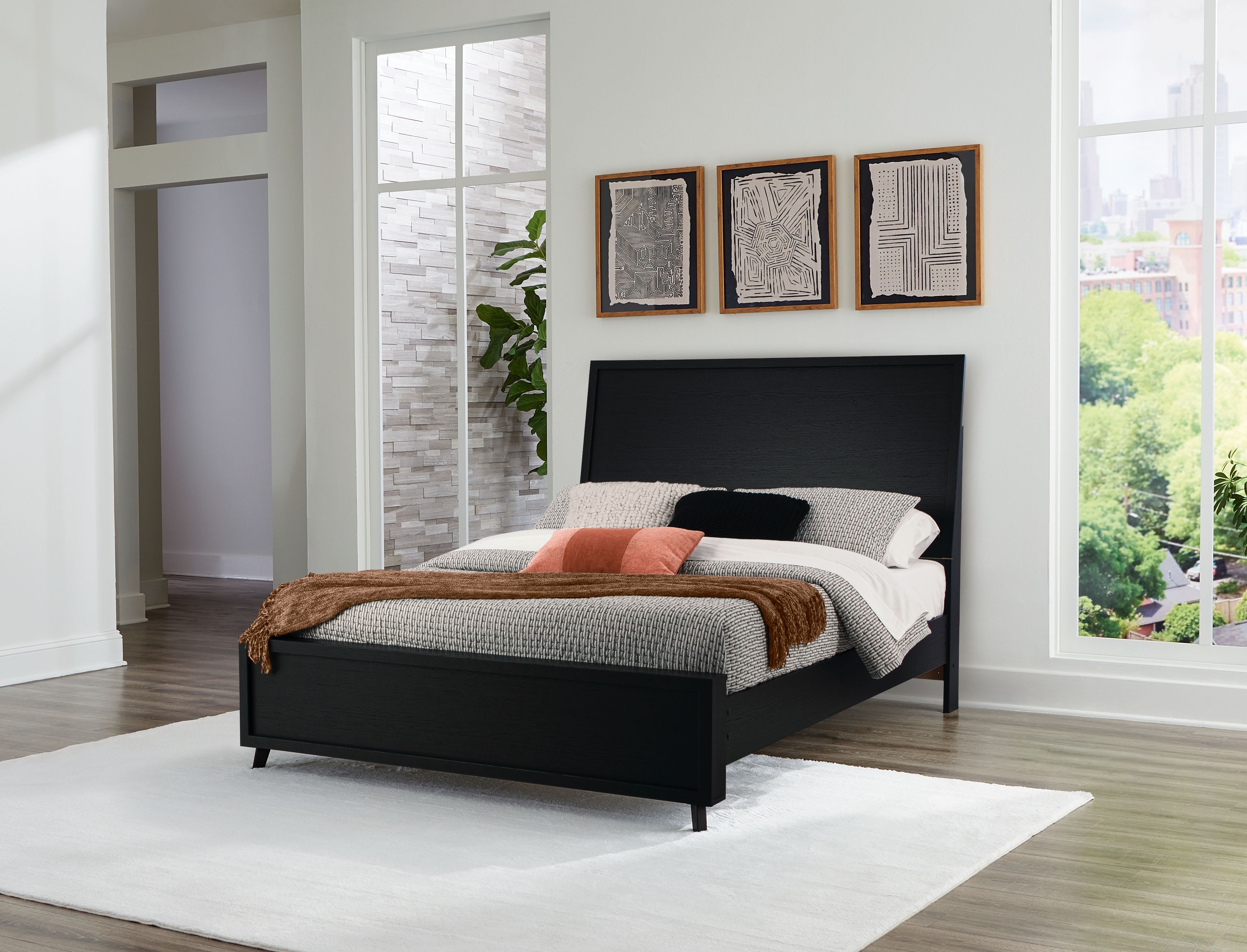 Danziar - Queen Panel Bed - Black