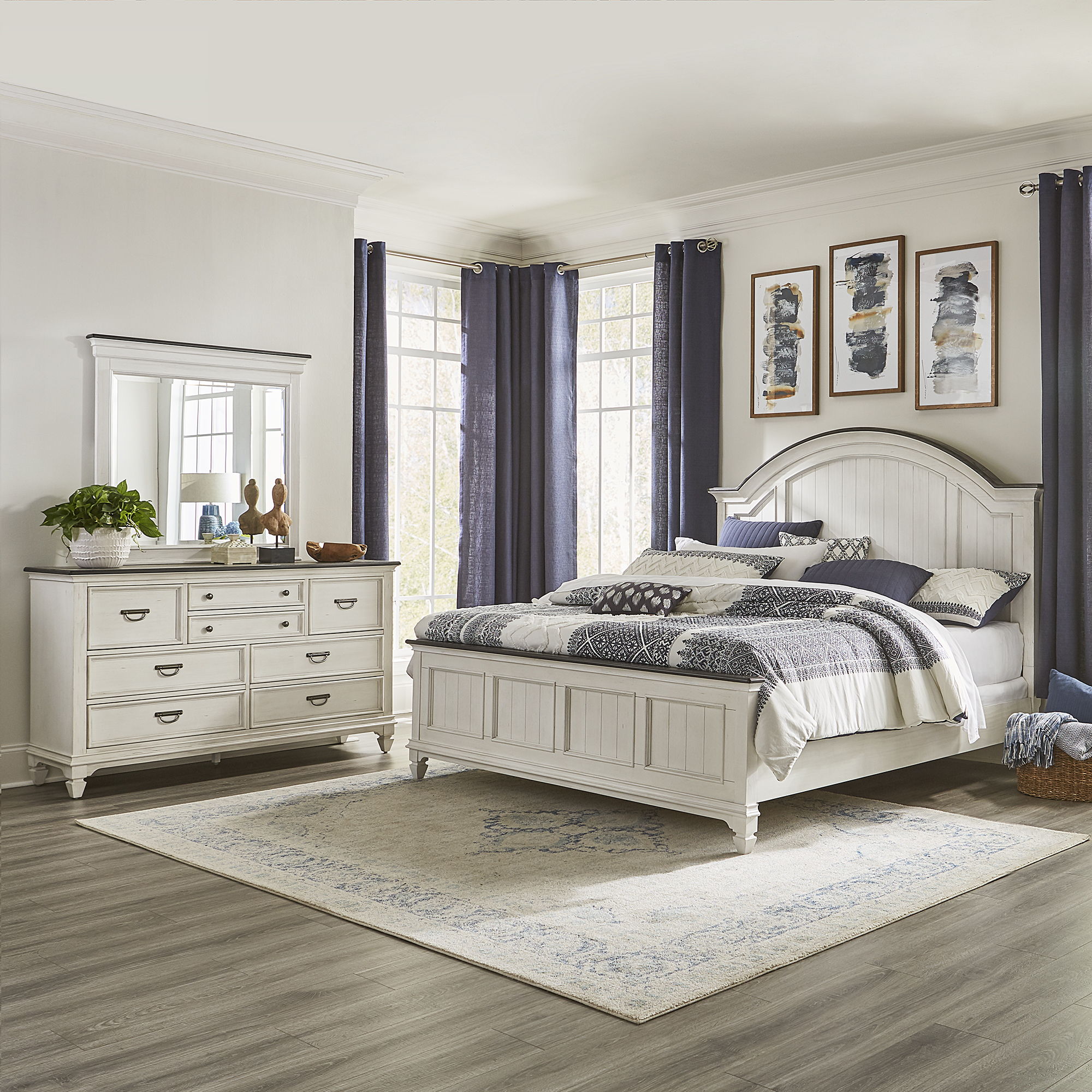 Liberty Furniture Allyson Park - 3 Piece Bedroom Set (King Arched Panel Bed, Dresser & Mirror) - White