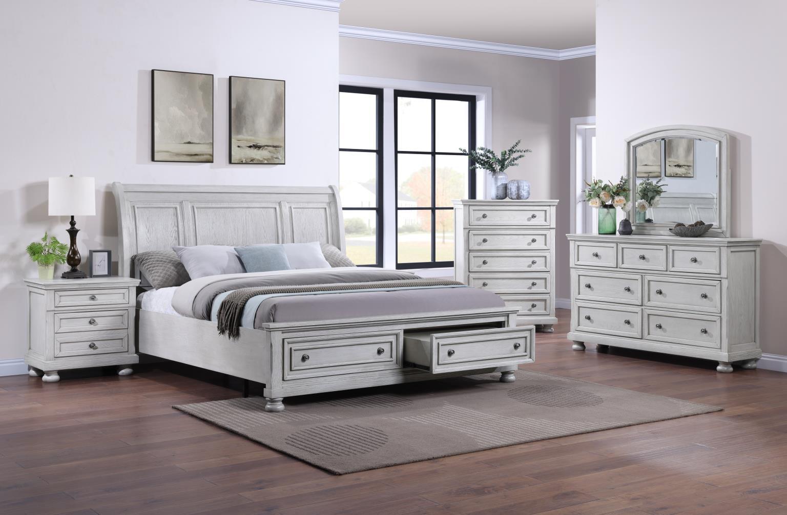 B071 - 3 Piece Bedroom Set (Queen Bed, Dresser, Mirror) - White