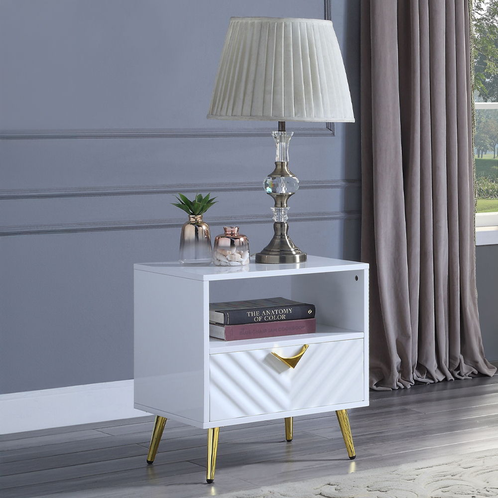 Gaines - End Table - White High Gloss, white