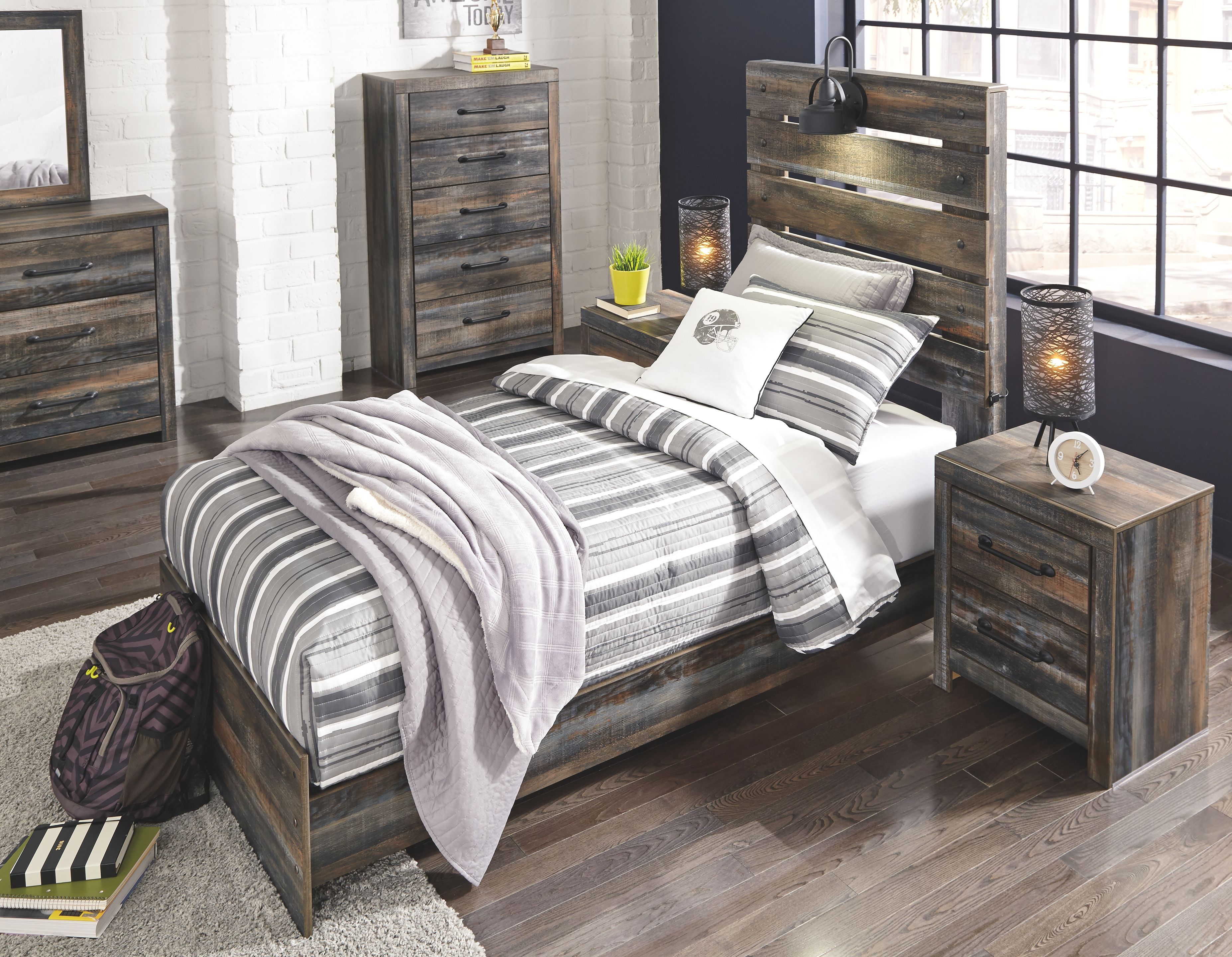 Twin · 5 Pc · Dresser, Mirror, Twin Panel Bed