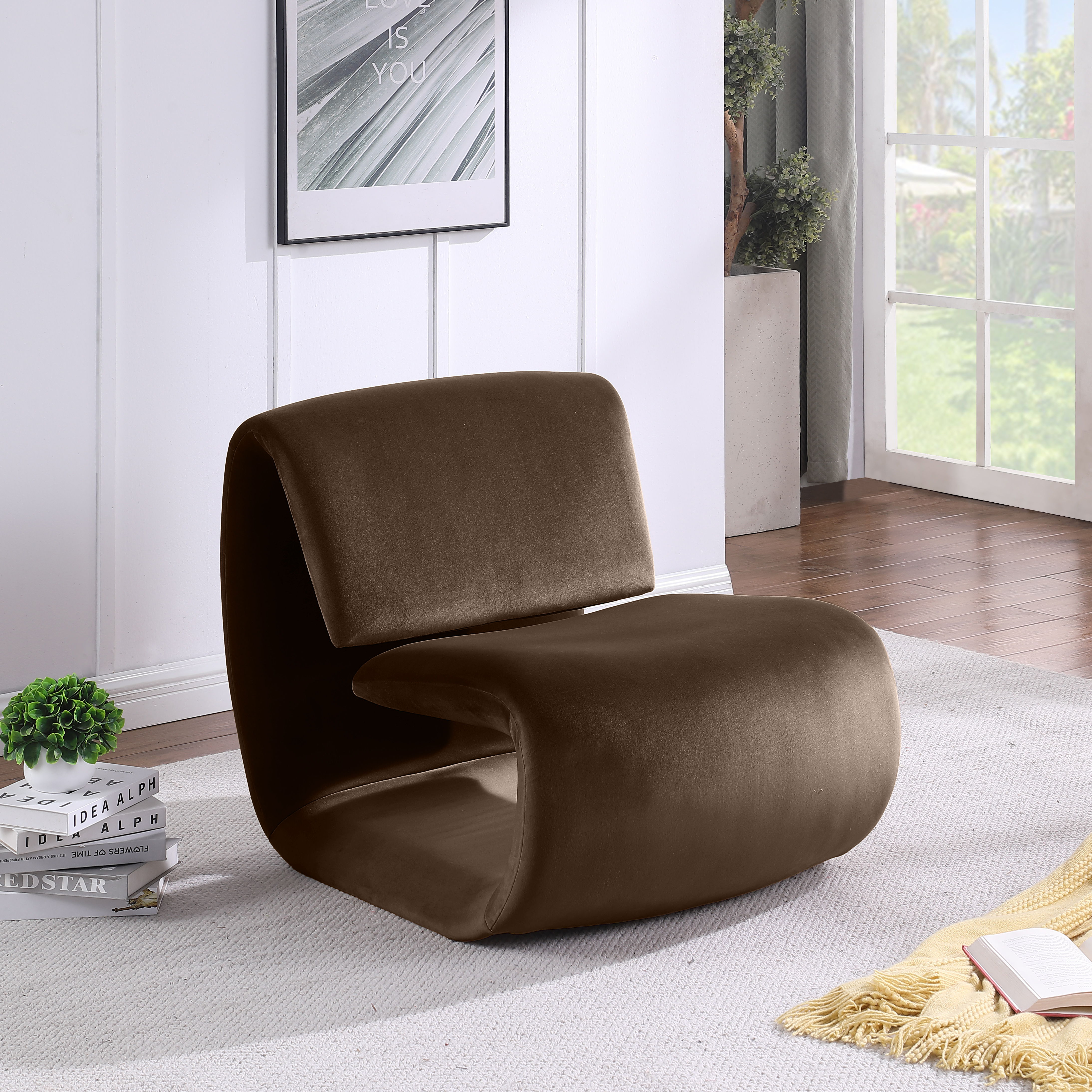 Nouveau - Accent Chair - Brown