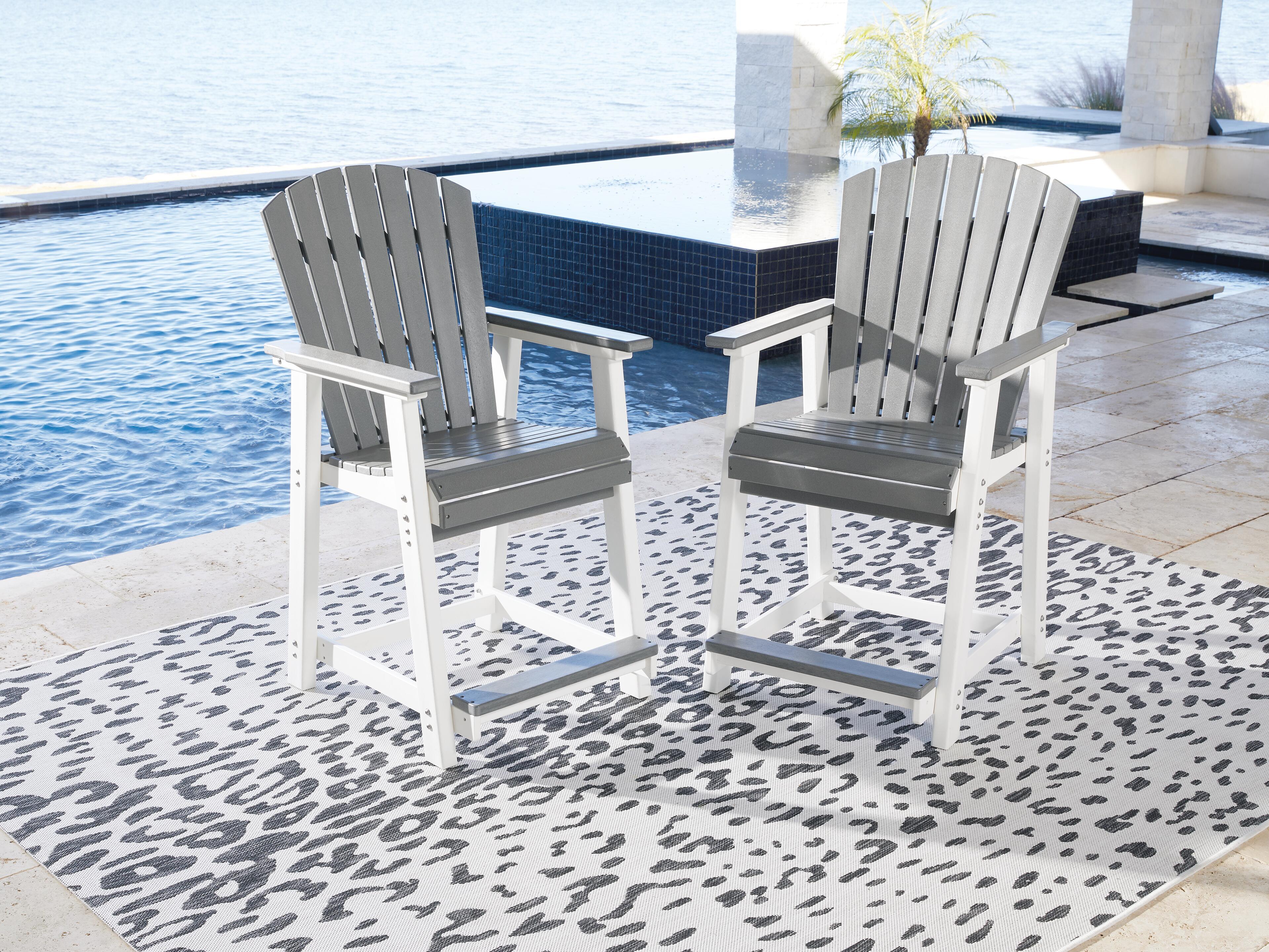 Transville - Barstool (Set of 2) - Gray / White, gray