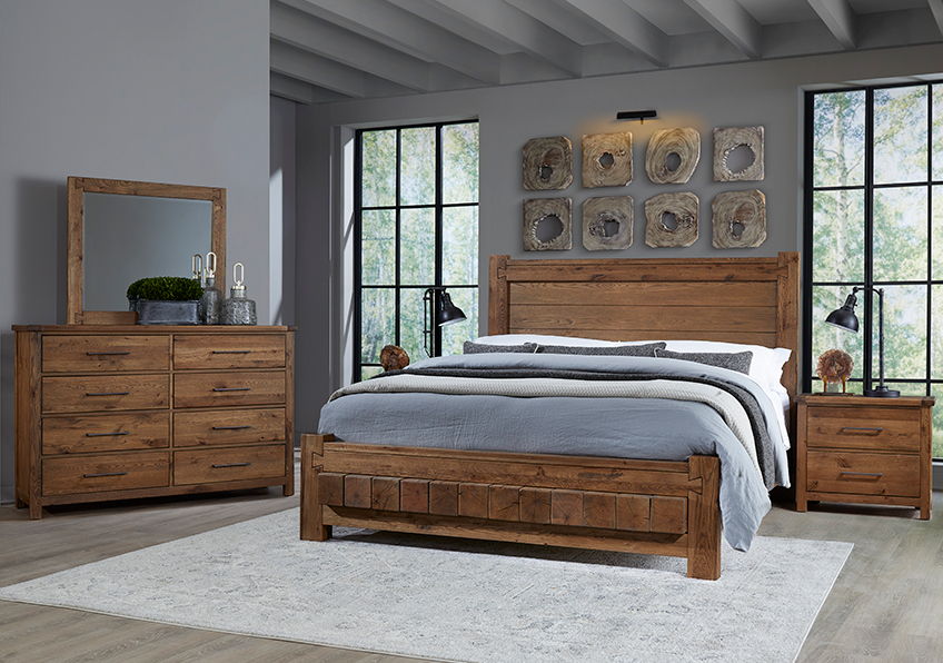 Dovetail Poster King Bedroom Group Image
