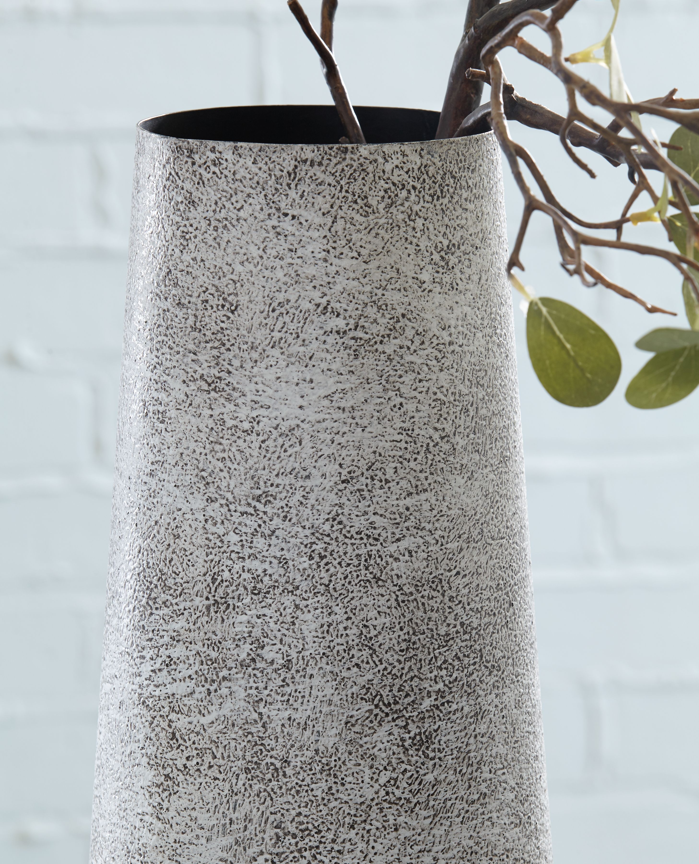 Fynn - Vase - Antique White