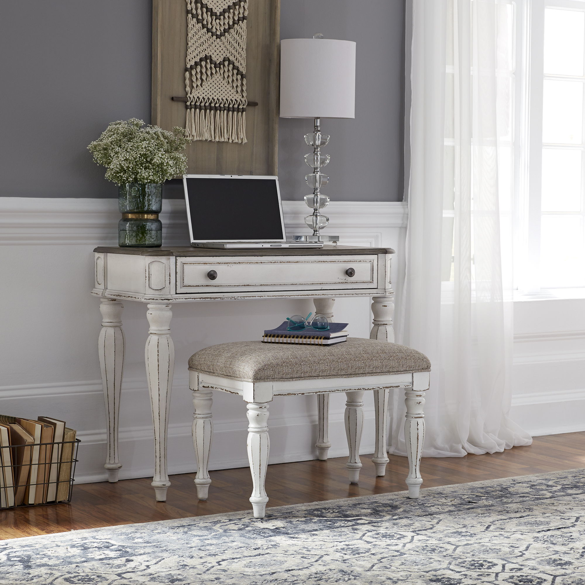 Liberty Furniture Magnolia Manor - Accent Bench - Antique White Base