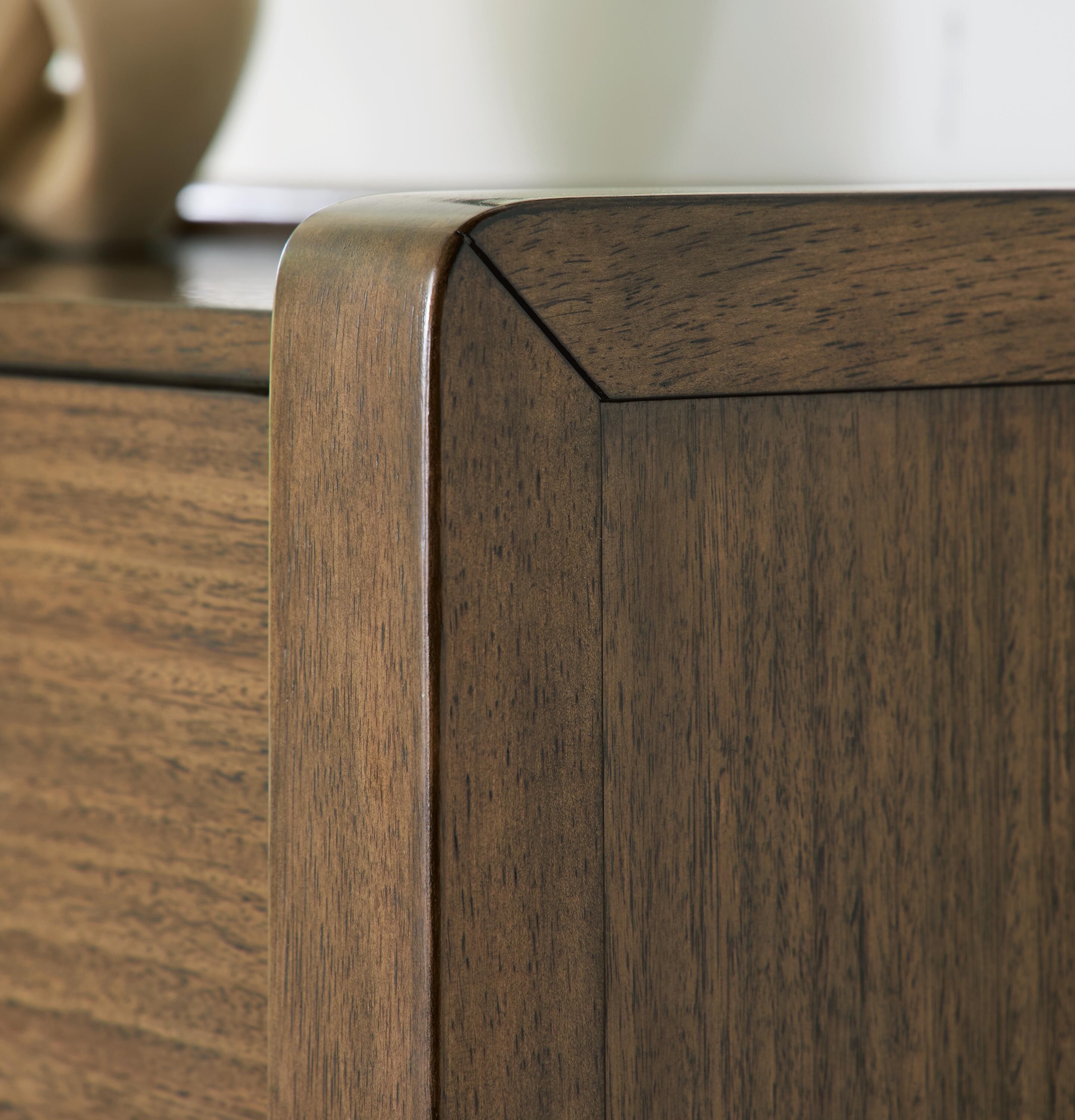 Ashley Furniture Marxmore - Five Drawer Chest - Brown - Image 6