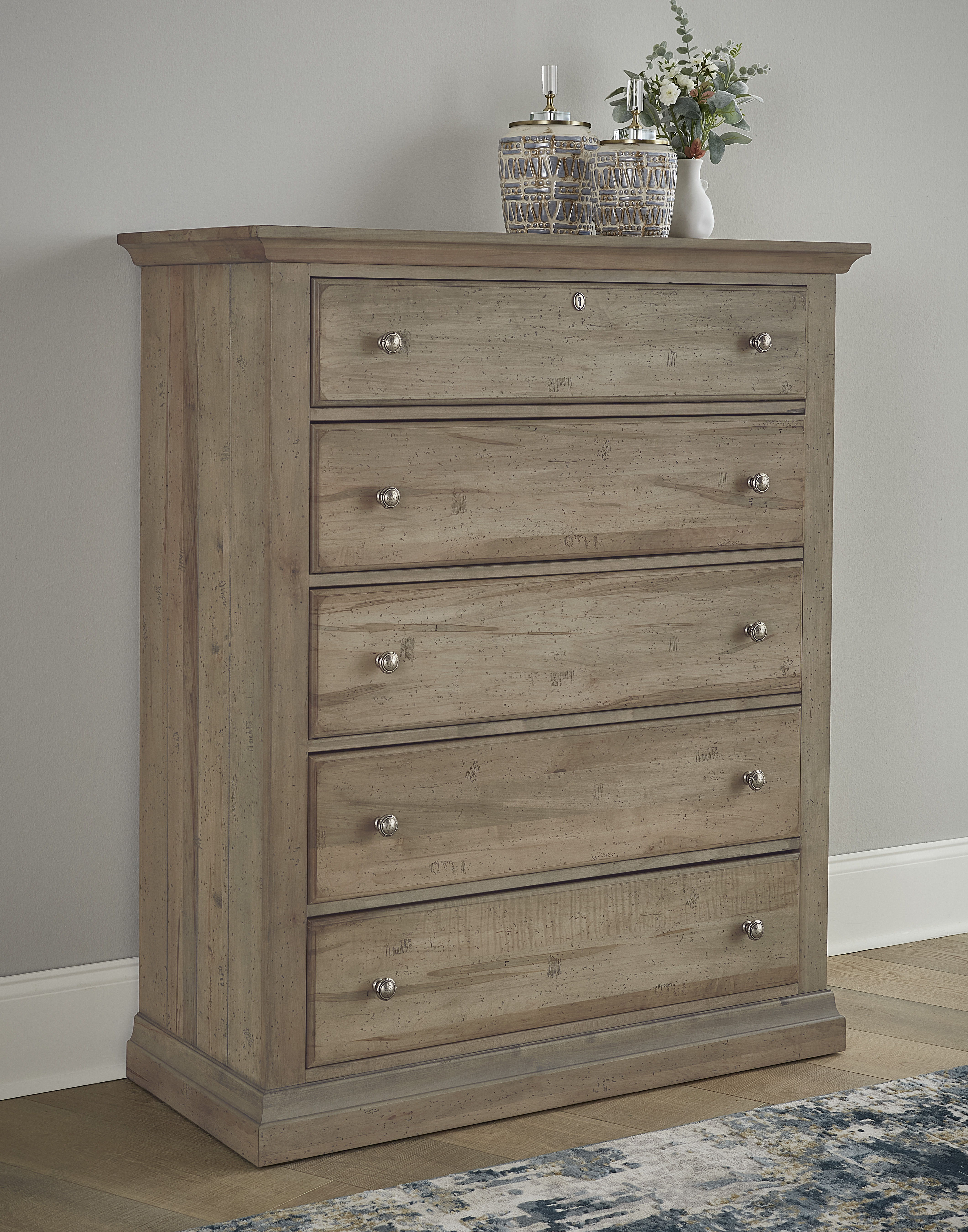Vaughan-Bassett Carlisle - 5-Drawers Chest - Natural Grey
