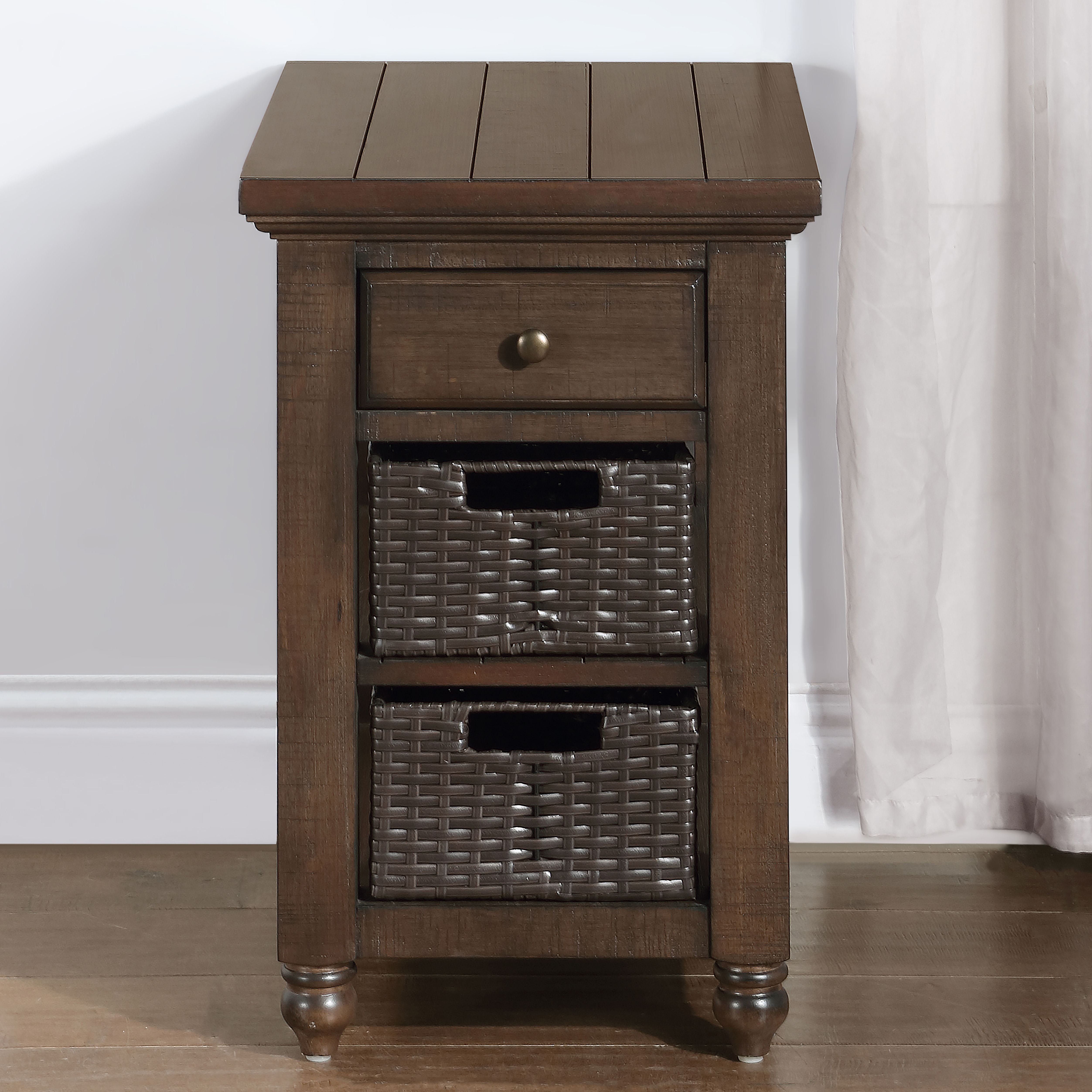Oliver - Side Table - Brown