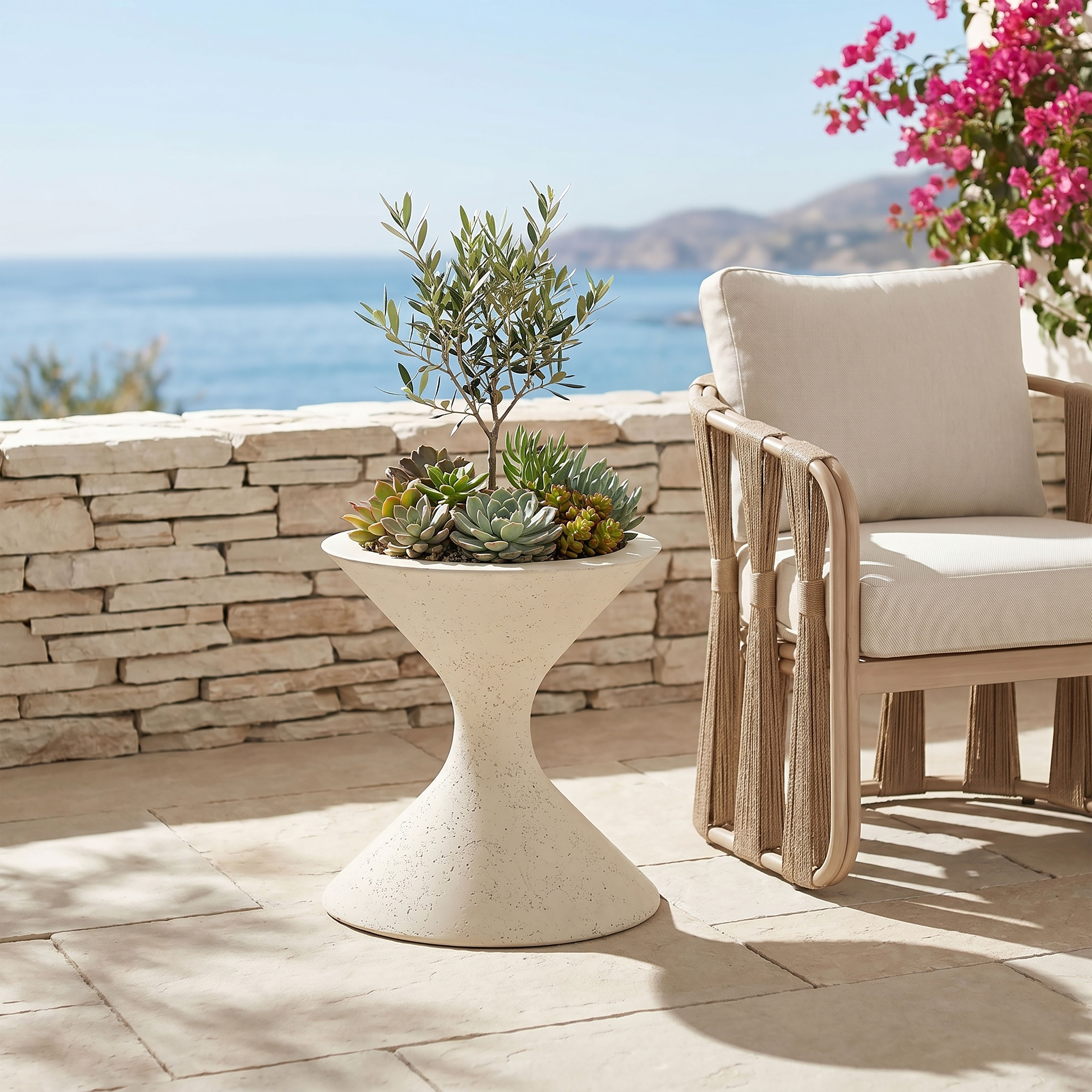 Vessa - 18" Indoor / Outdoor Concrete Planter - Cream