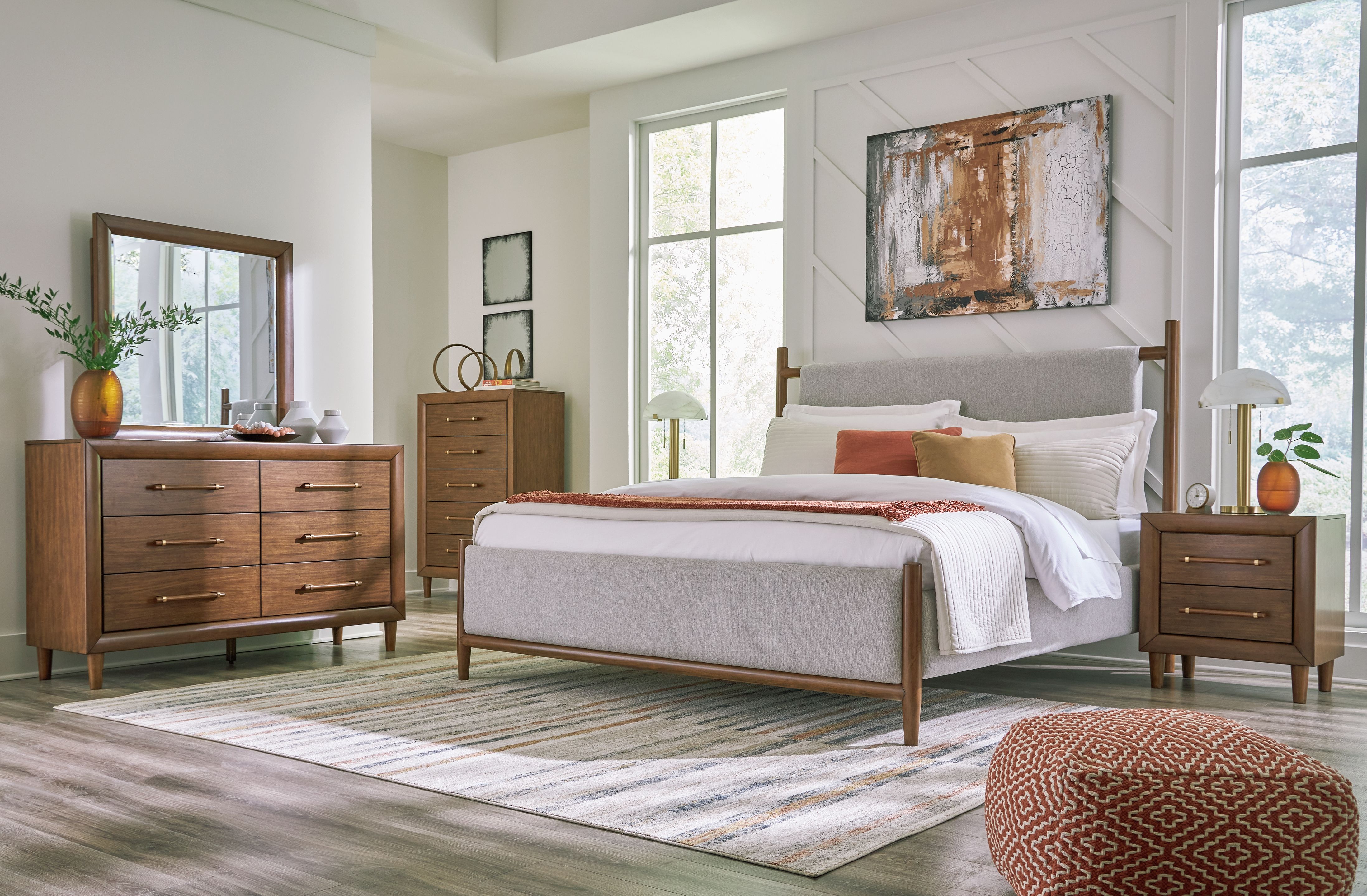 Lyncott - 7 Pc. - Dresser, Mirror, Chest, Queen Upholstered Bed, 2 Nightstands - Brown