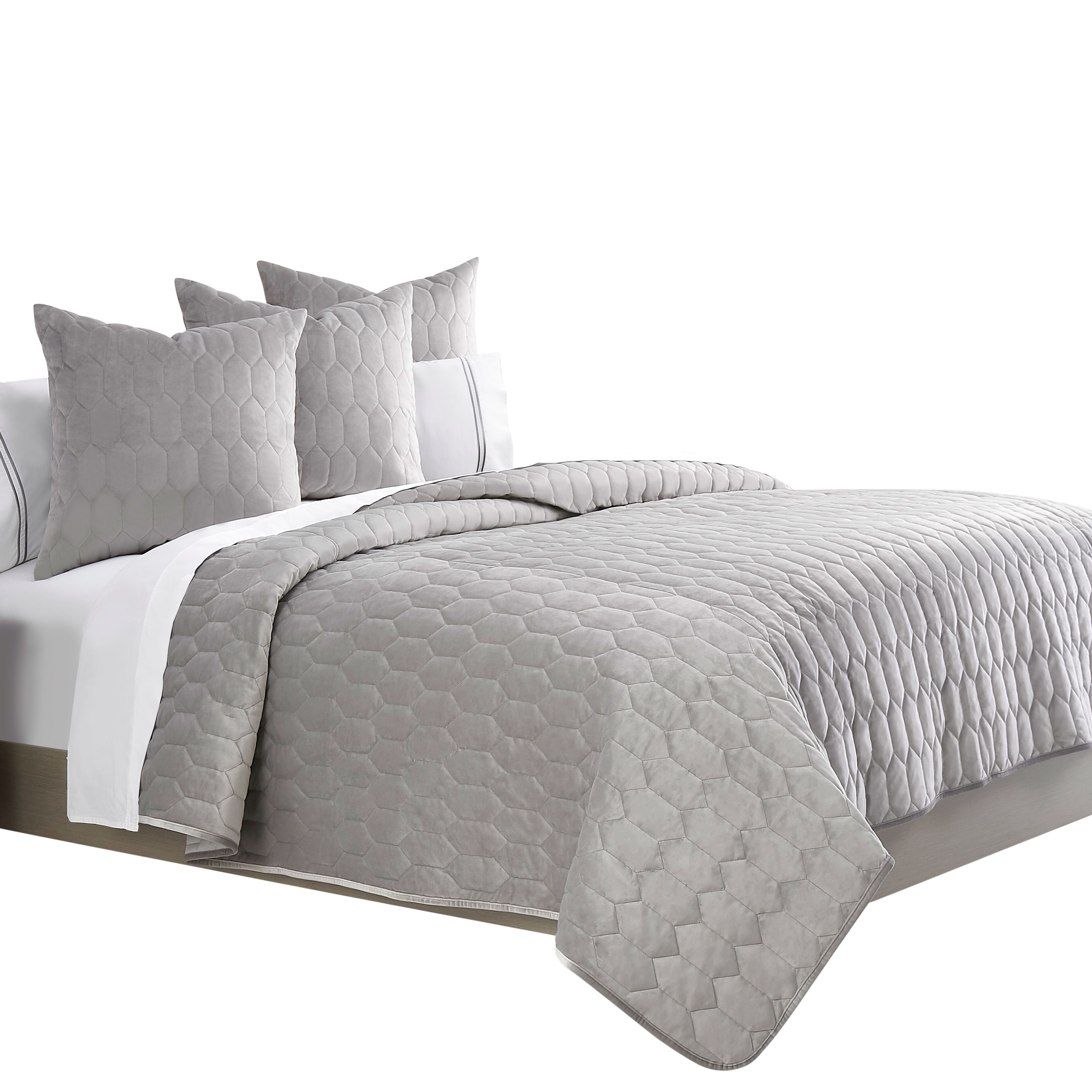 Affluent - 4 Piece King Quilt Set - Dove Image