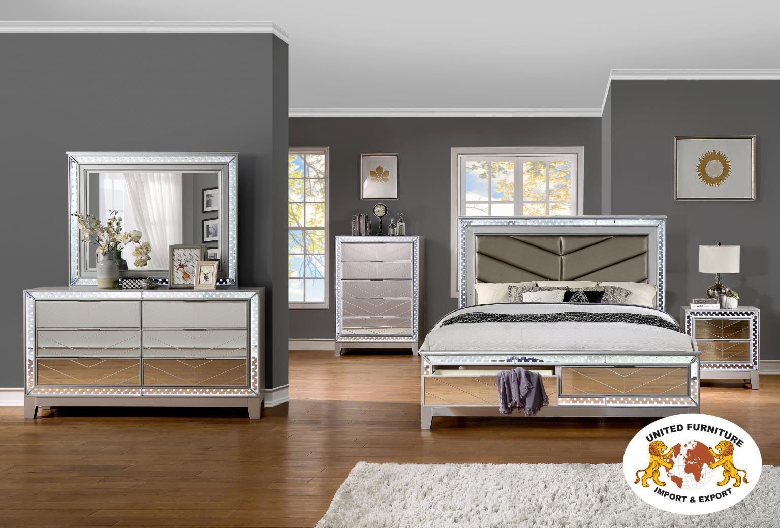 B030 - 3 Piece Bedroom Set (Queen Bed Frame, Dresser, Mirror) - Pearl Silver