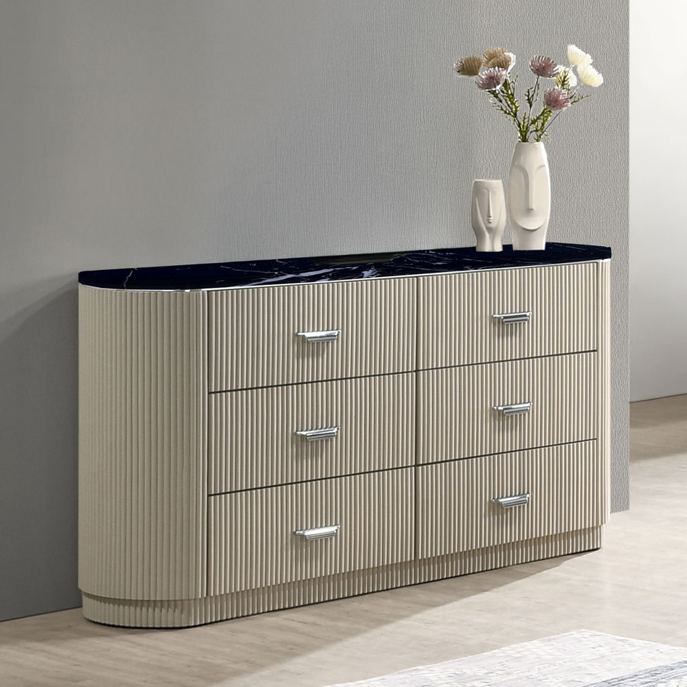 Travonte - Dresser - Gray / Beige, beige