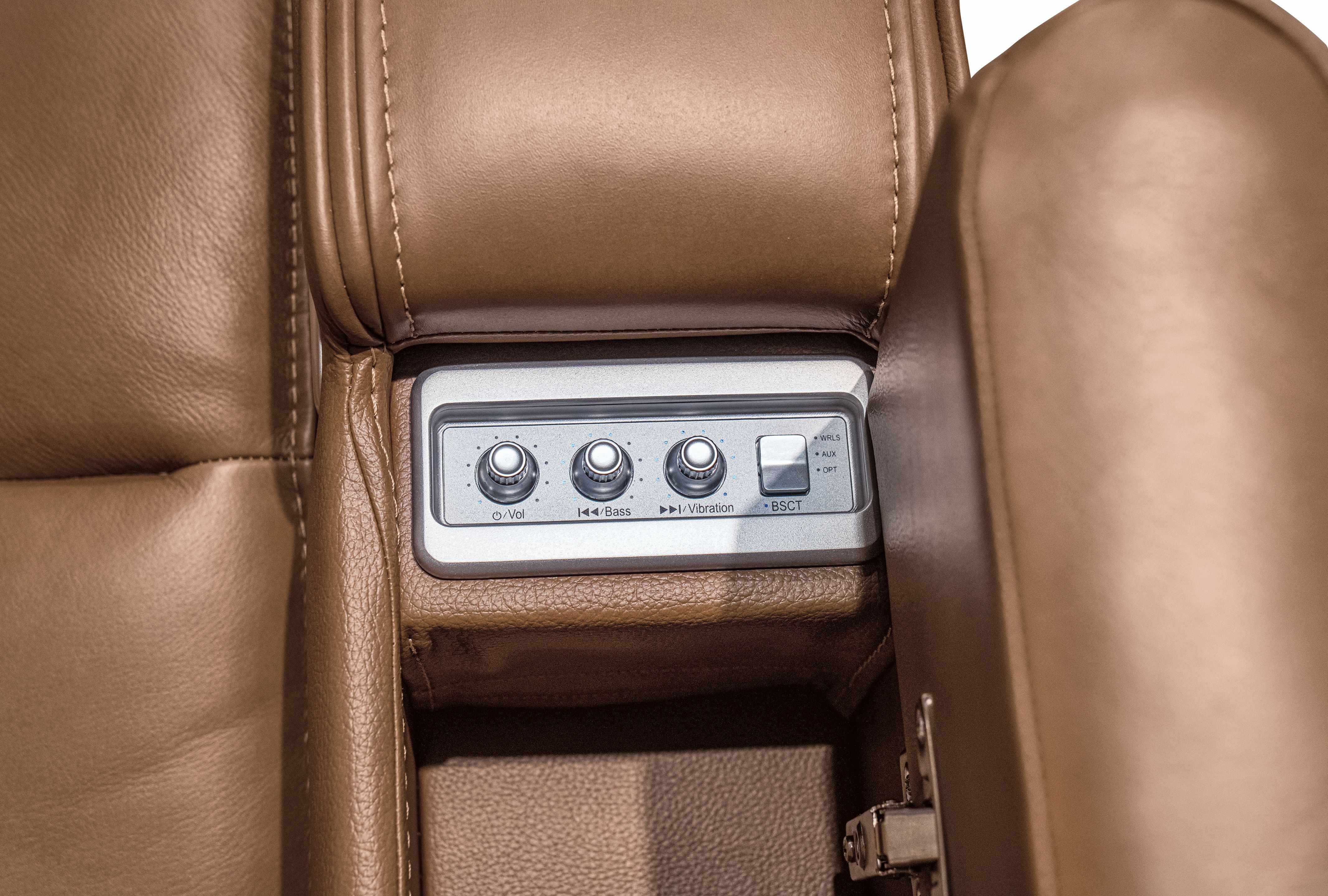 Ashley Furniture Knightington - Power Reclining Loveseat With Audio Console - Caramel - Image 11