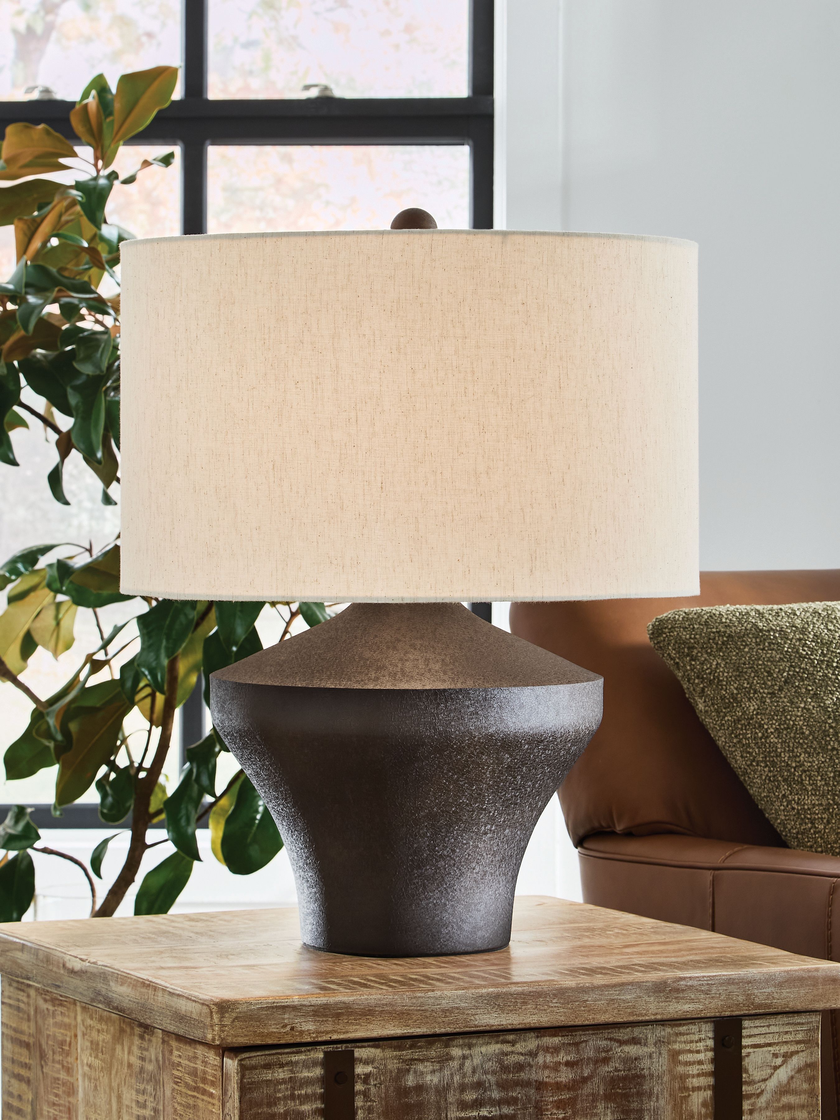 Ashley Furniture Dolanham - Metal Table Lamp - Distressed Brown - Image 2