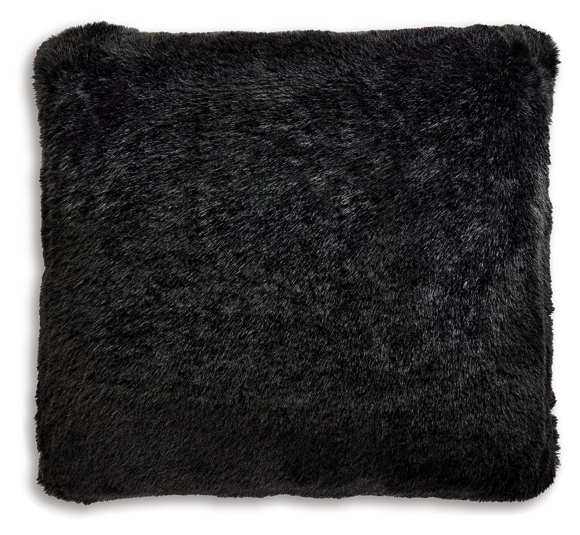 Gariland - Pillow (Set of 4) - Black