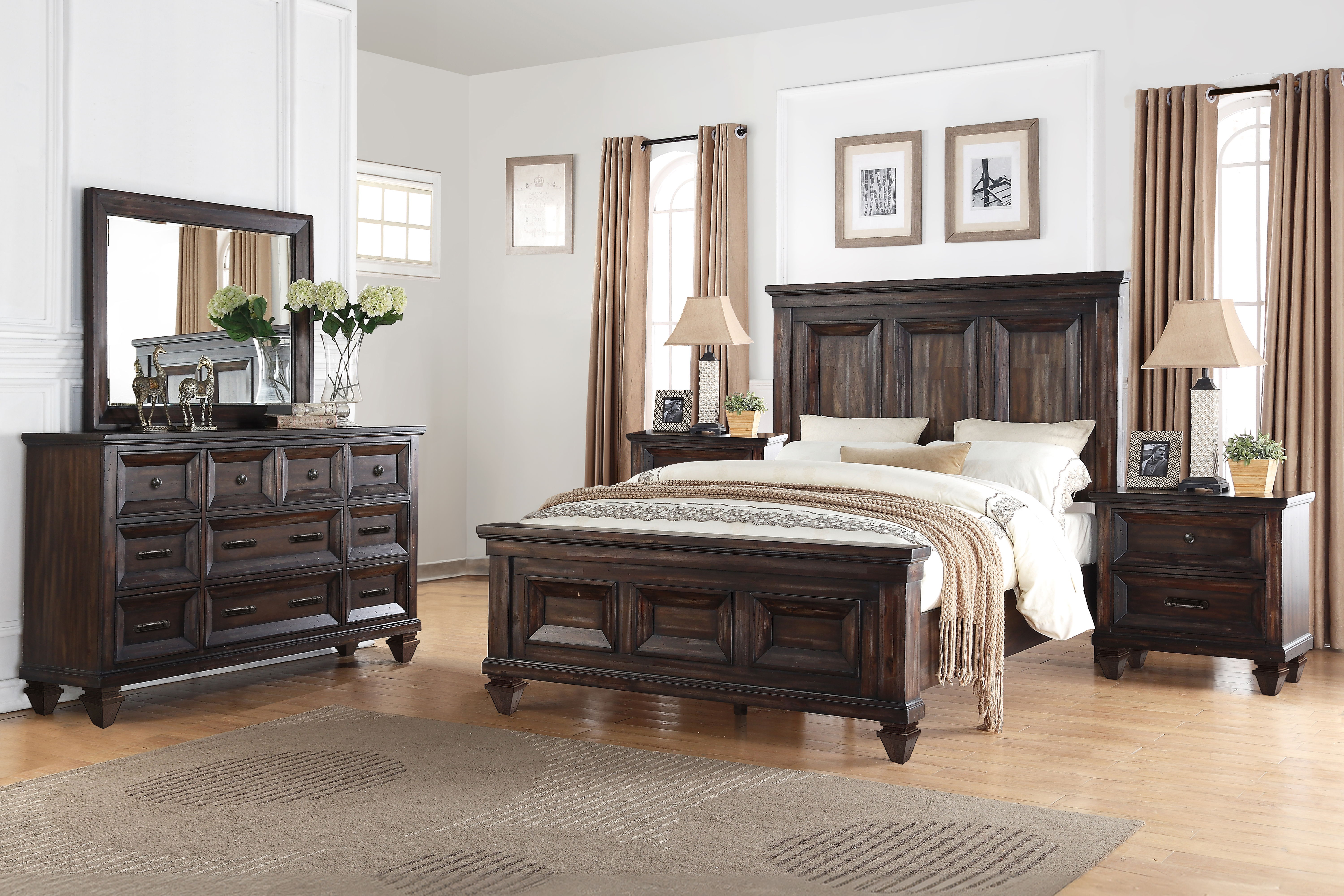 Eastern King · 5 Pc · Bed, Dresser, Mirror, 2 Nightstands