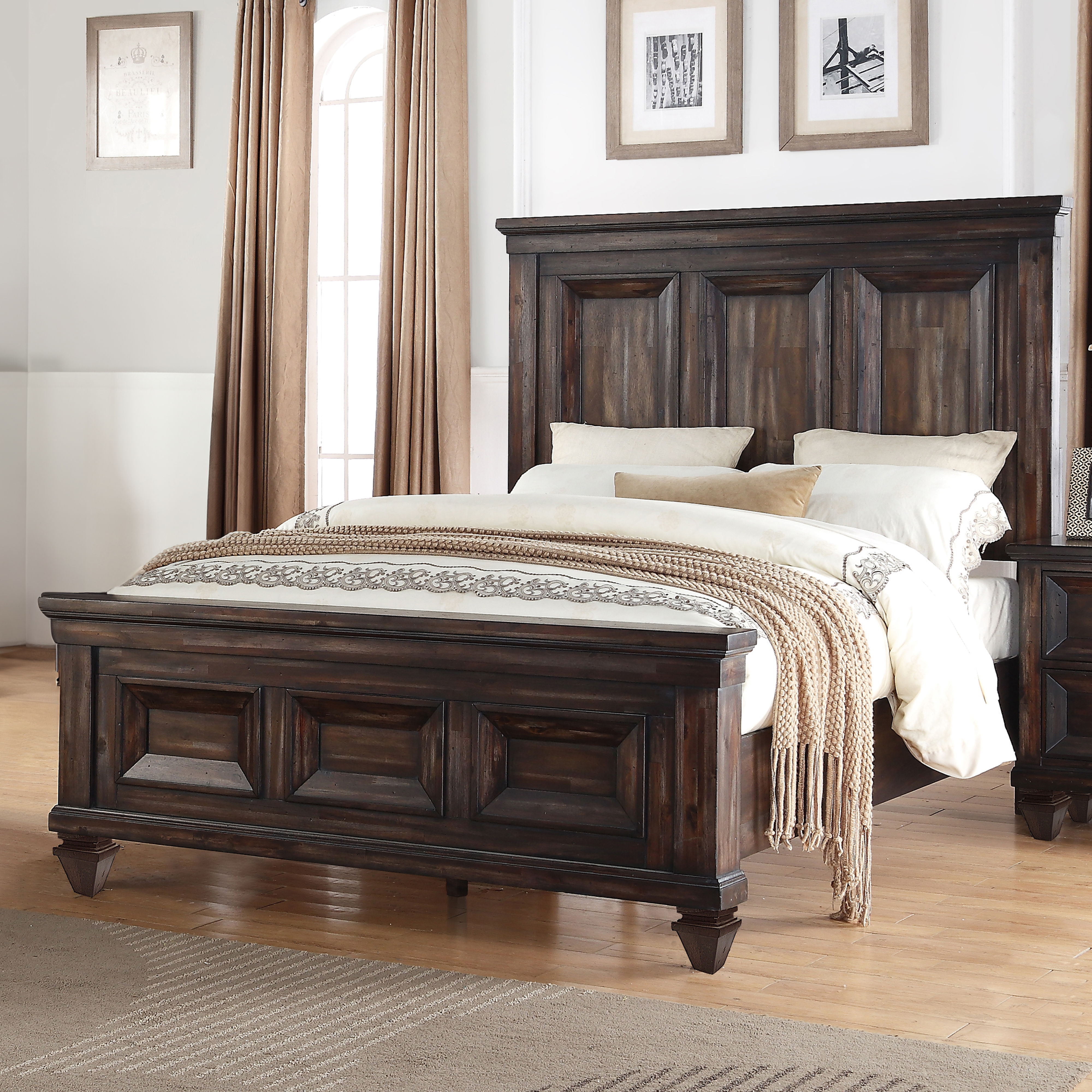 Sevilla - 5/0 Queen Bed - Walnut, dark brown