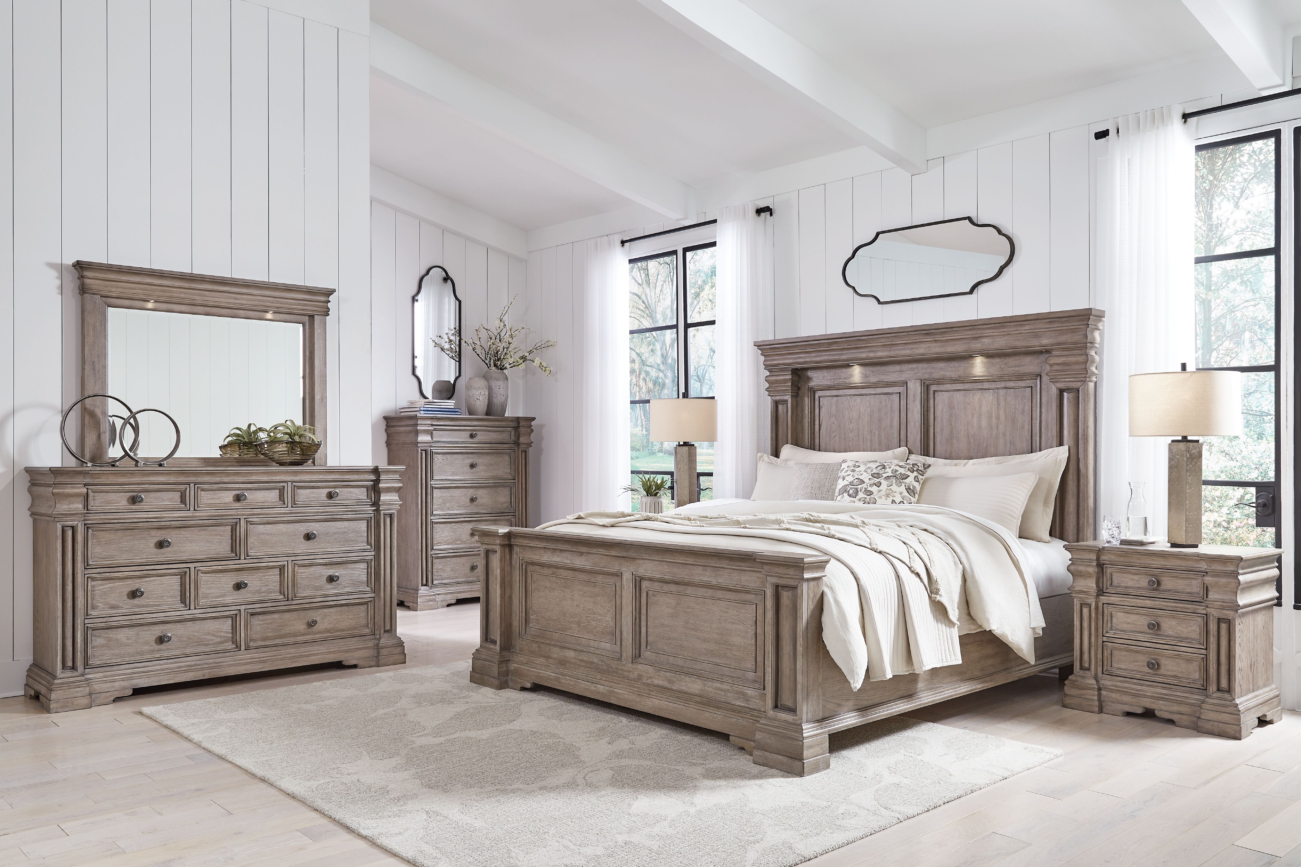 Blairhurst - 5 Pc. - Dresser, Mirror, King Panel Bed - Light Grayish Brown