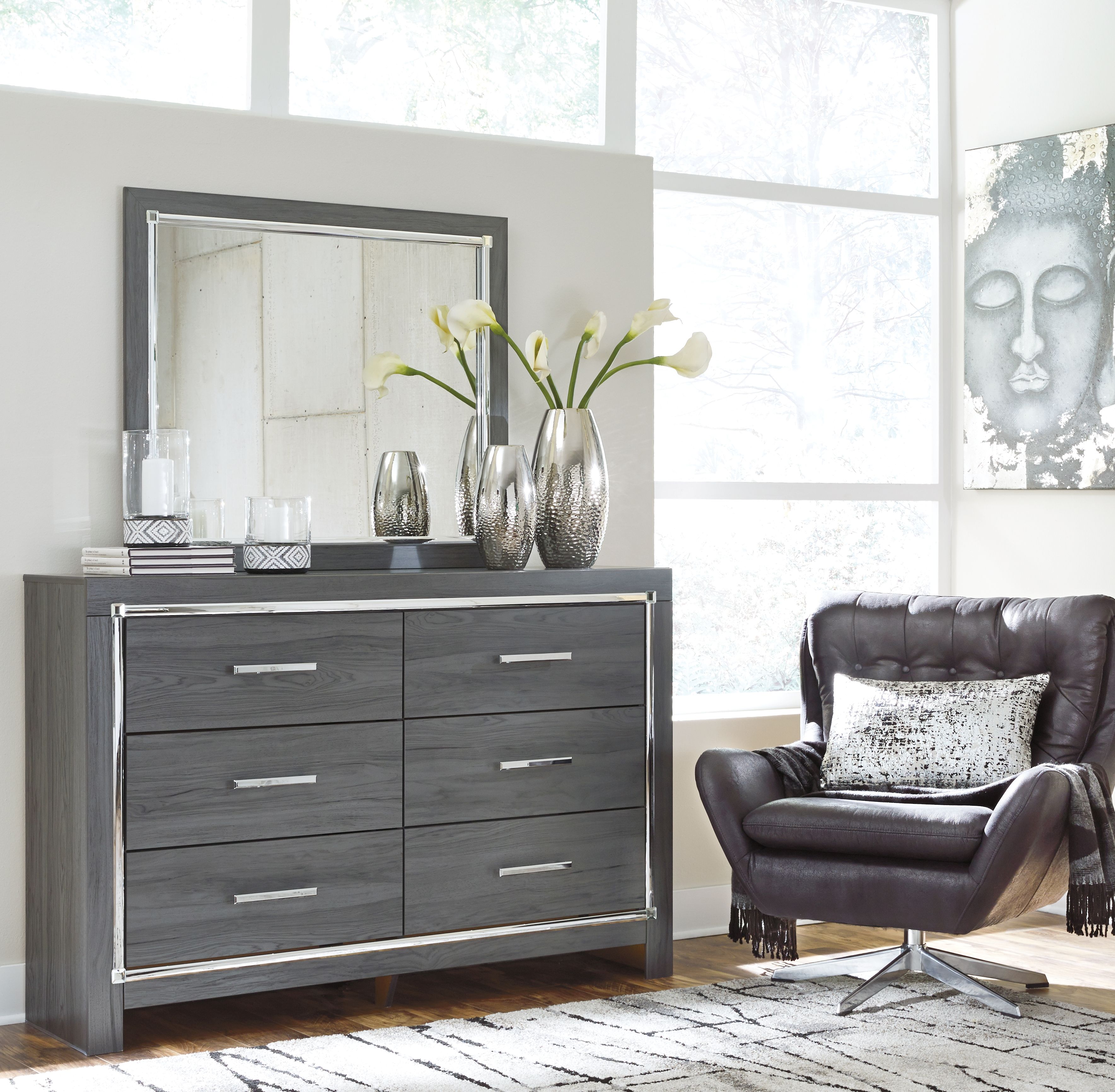 Lodanna - Six Drawer Dresser - Gray