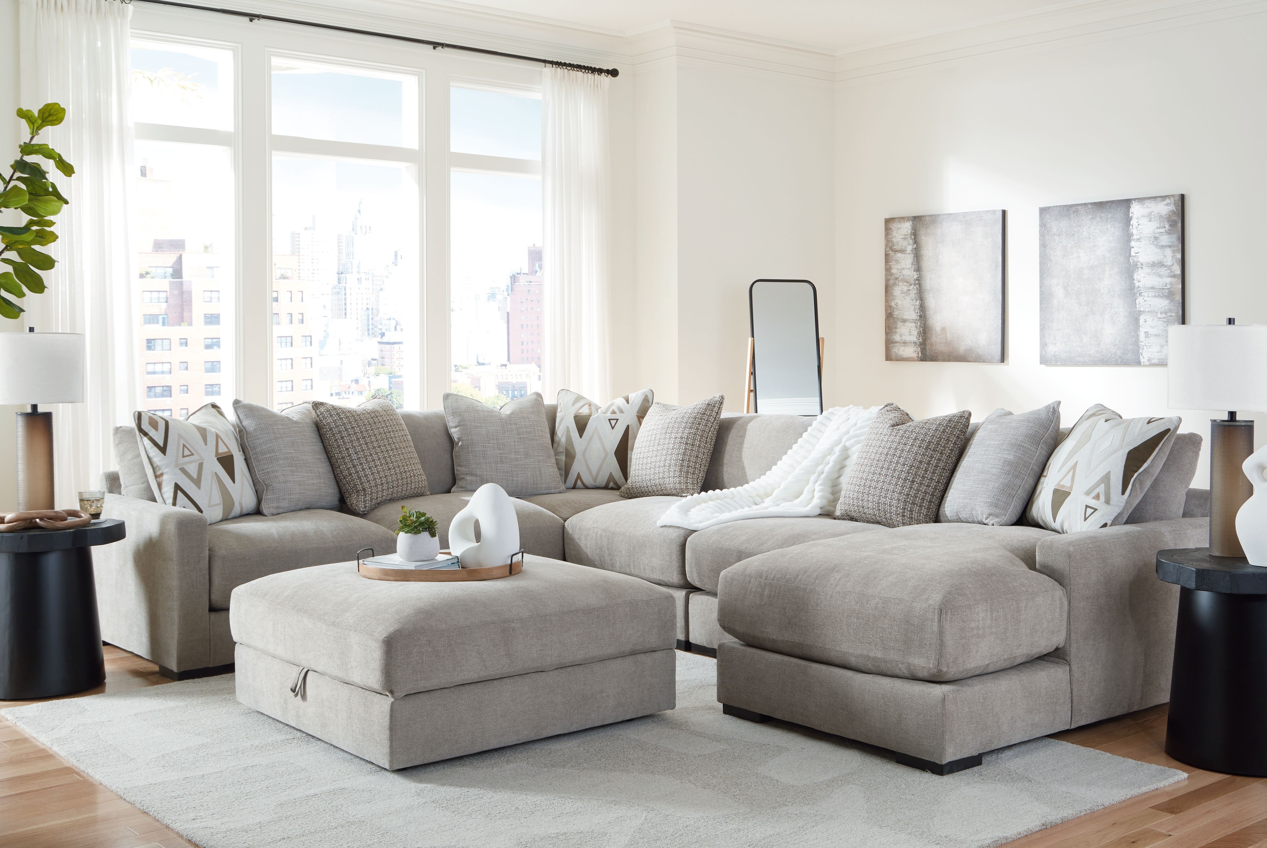 7 Pc · 6-Piece Sectional With Raf Corner Chaise, Ottoman