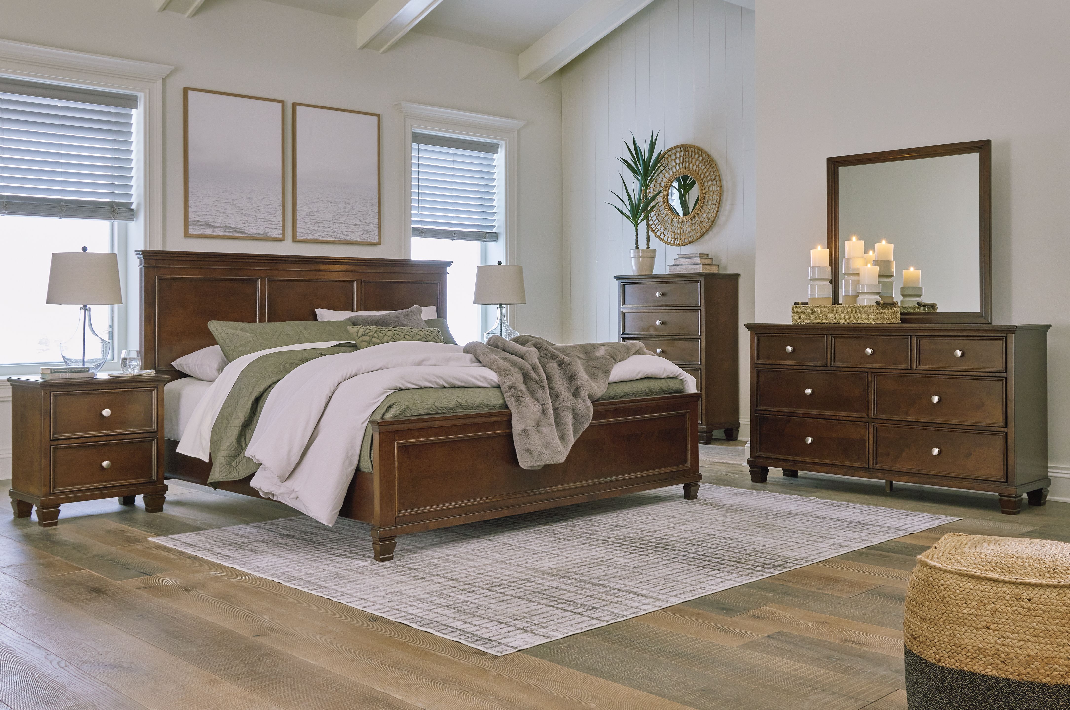 King · 5 Pc · Dresser, Mirror, King Panel Bed