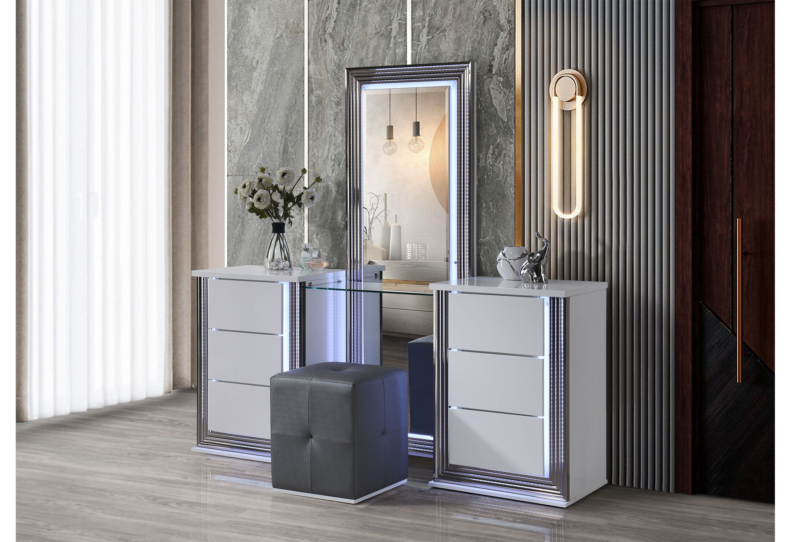 Vanity Set, Vanities
