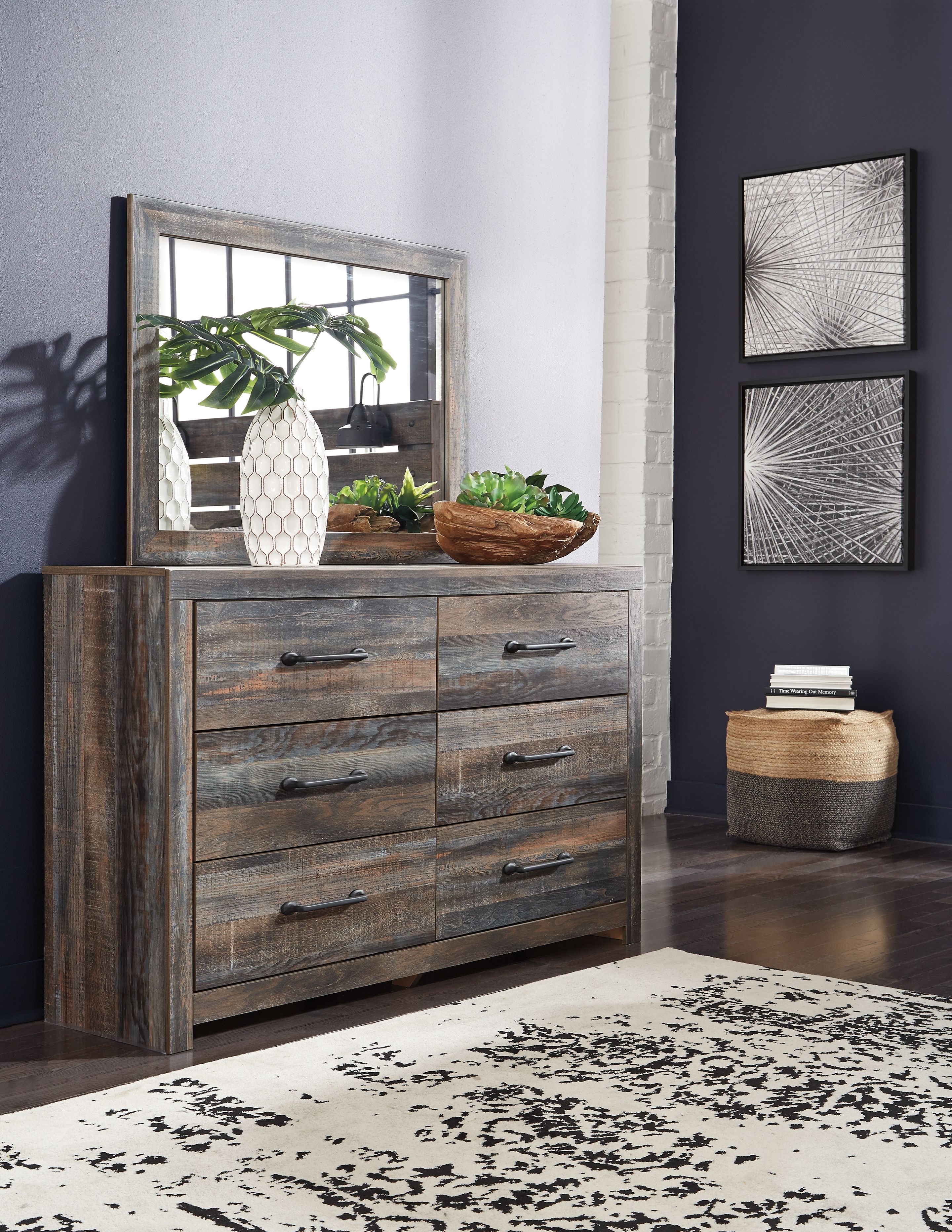 Drystan - Dresser, Mirror - Brown / Beige