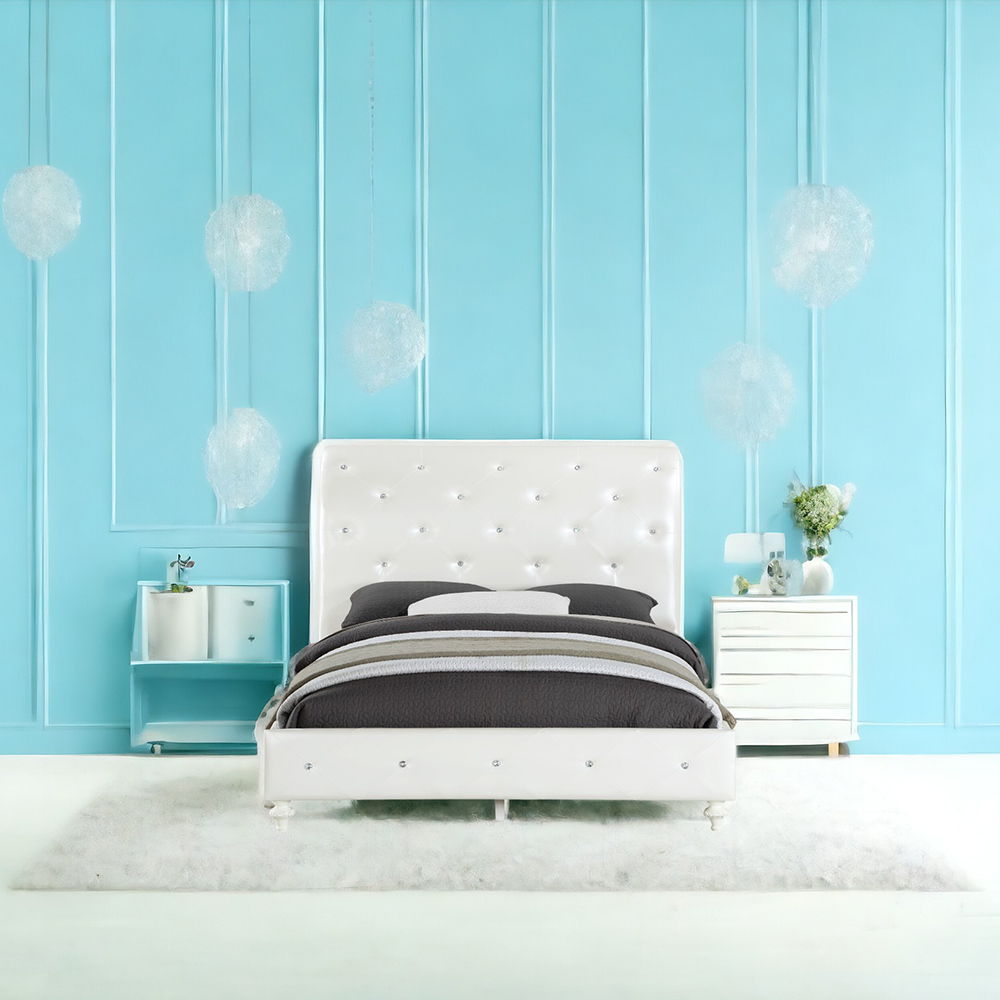 Dorothy - Full Bed - Pearl White Synthetic Leather & Ivory, silver, view 5