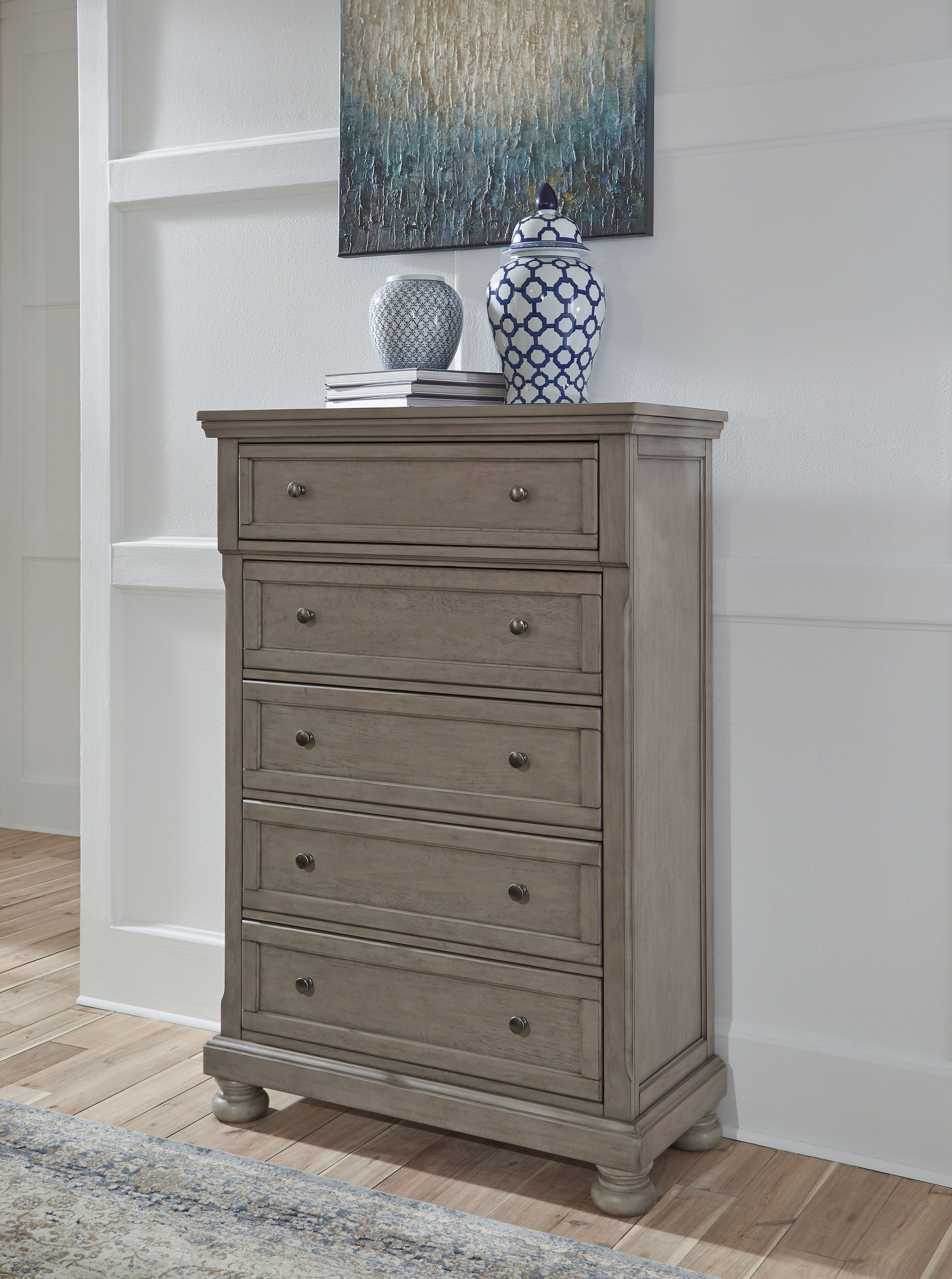 Ashley Furniture Lettner - 8 Pc. - Dresser, Mirror, Chest, Queen Panel Bed, 2 Nightstands - Light Gray - Image 3