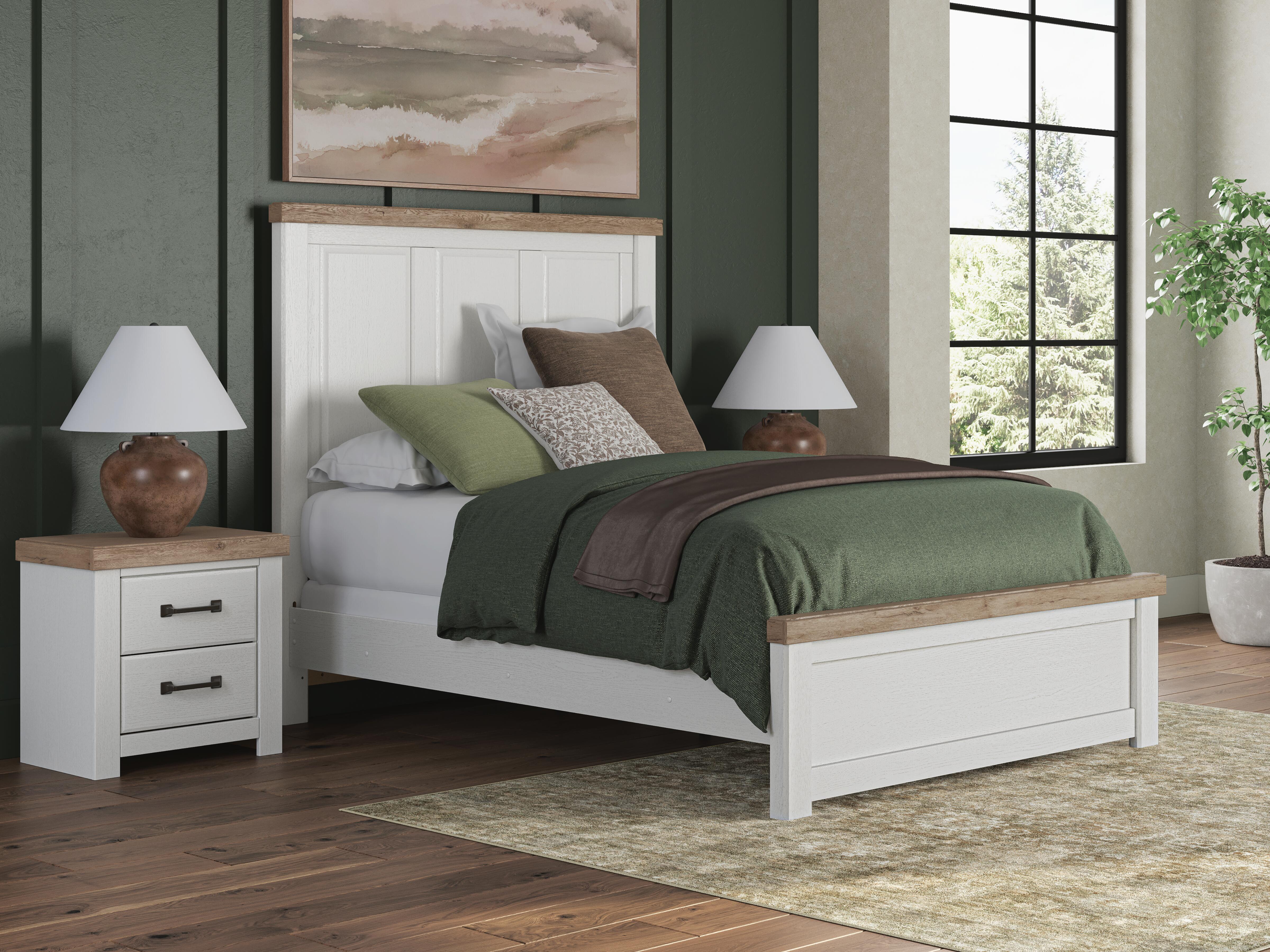Savonport - Queen Panel Bed - White / Brown