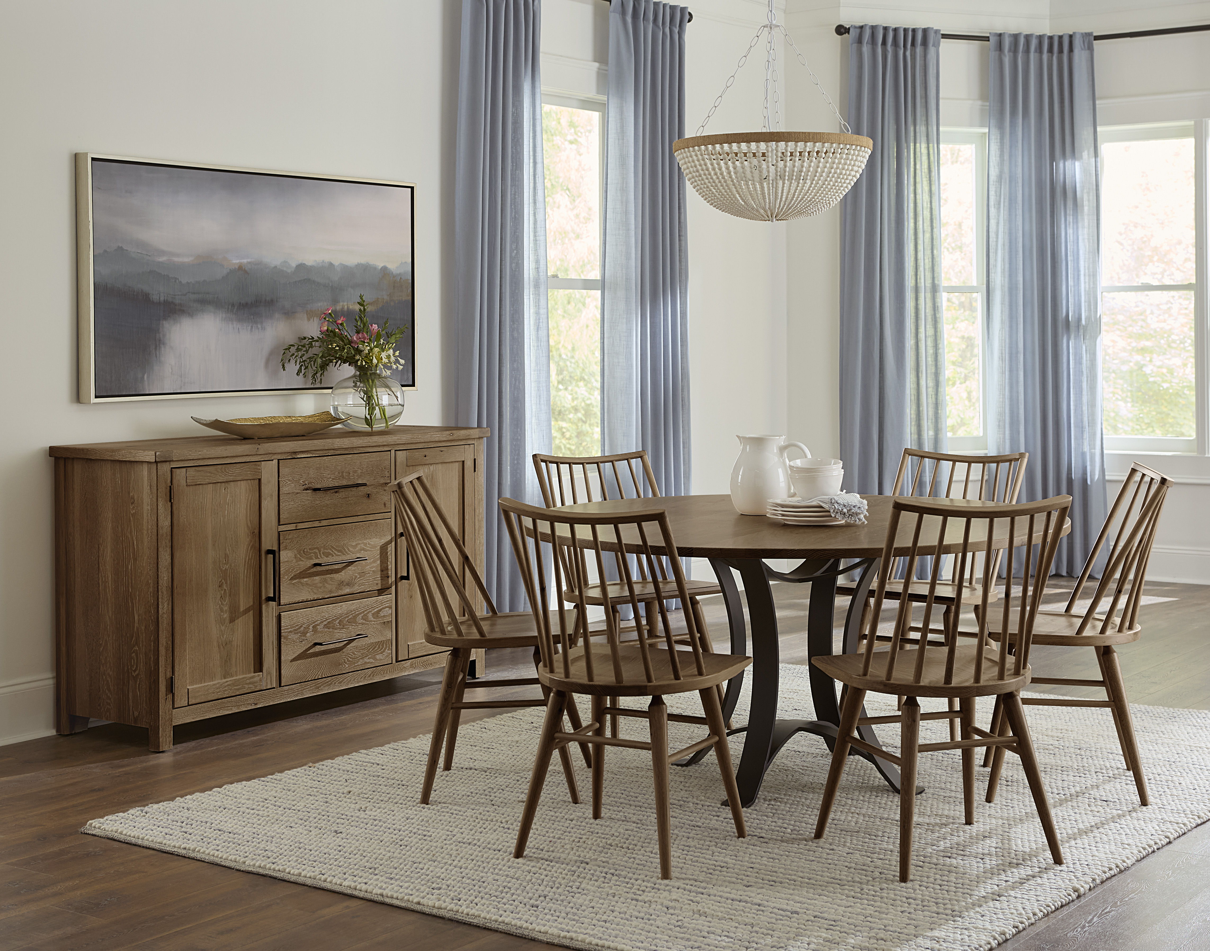 Vaughan-Bassett Dovetail - Solid American Oak - Round 60