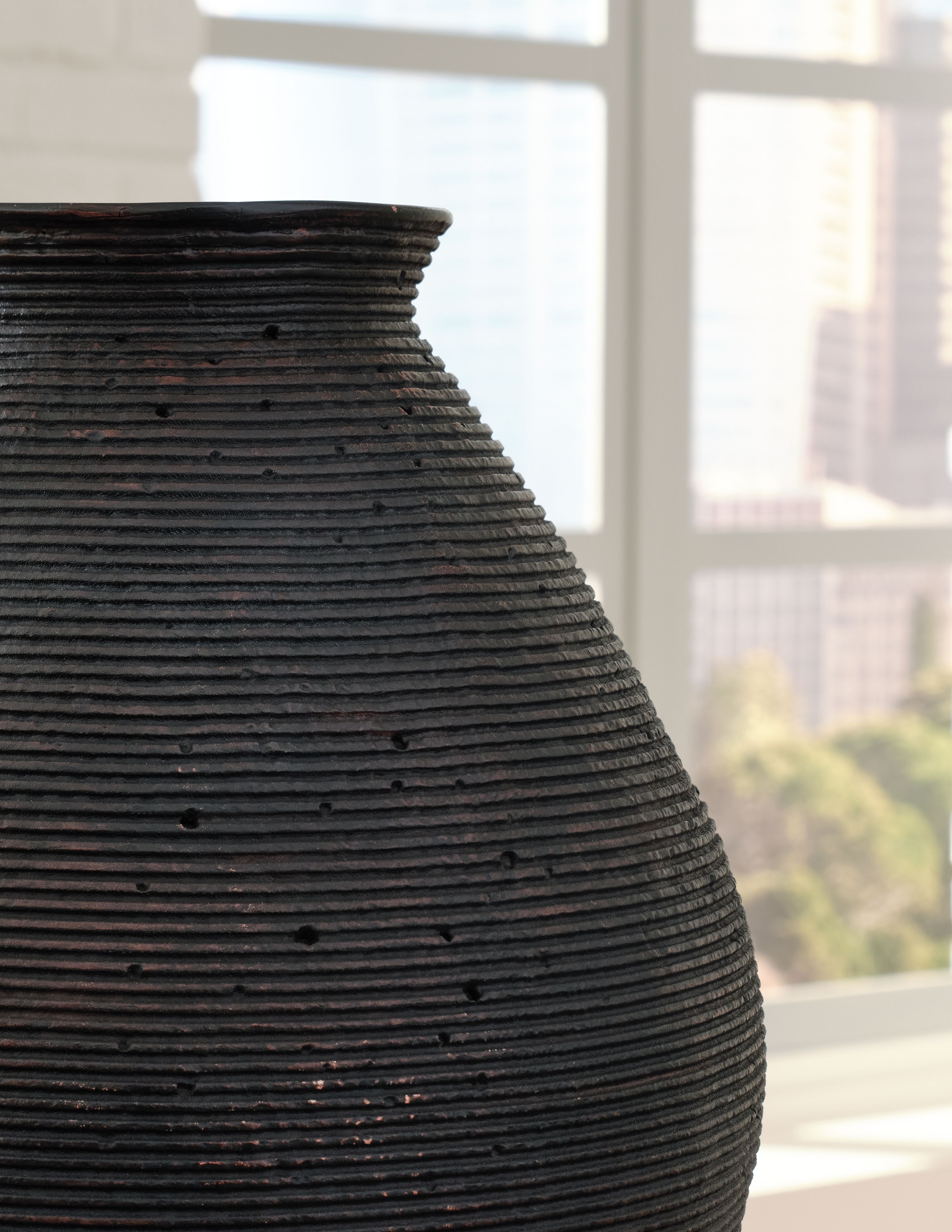 Hannela - Vase - Large - Antique Brown