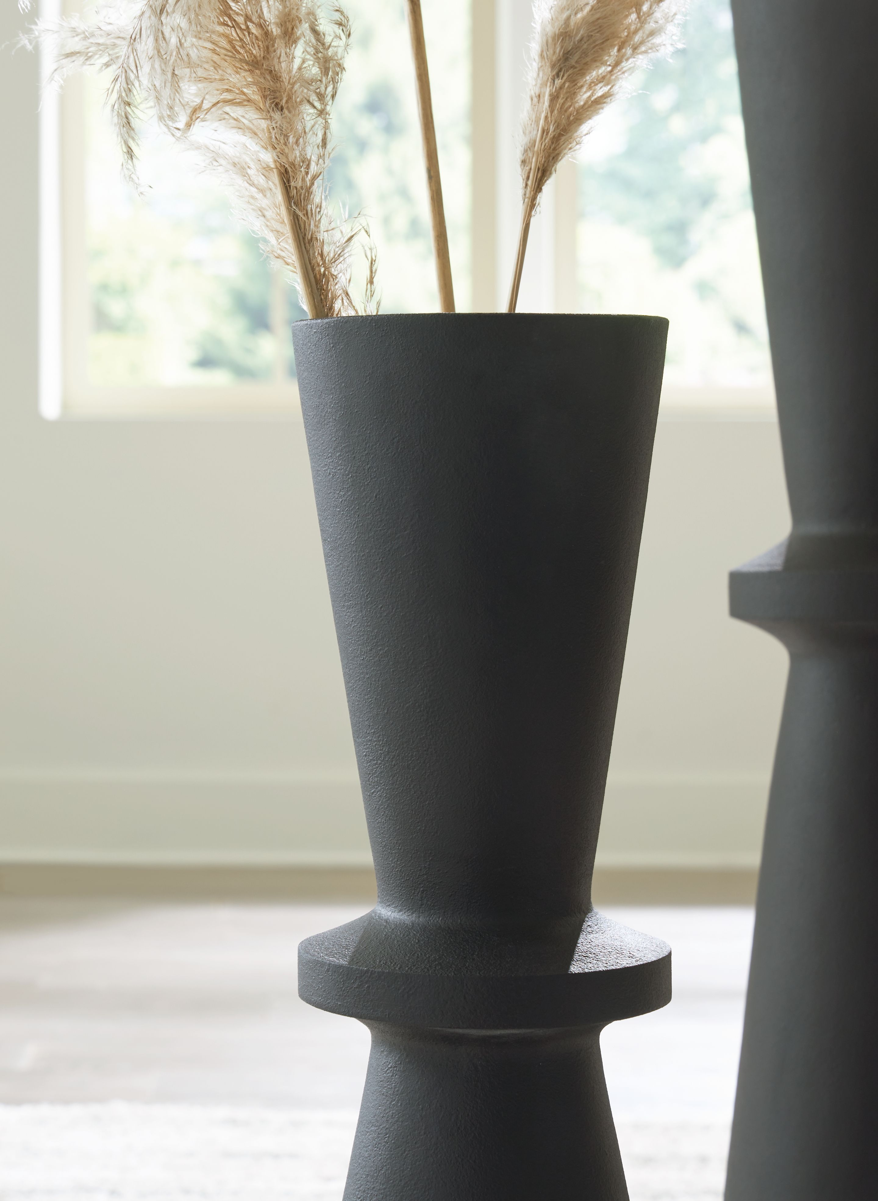Collisten - Vase - 30" - Black