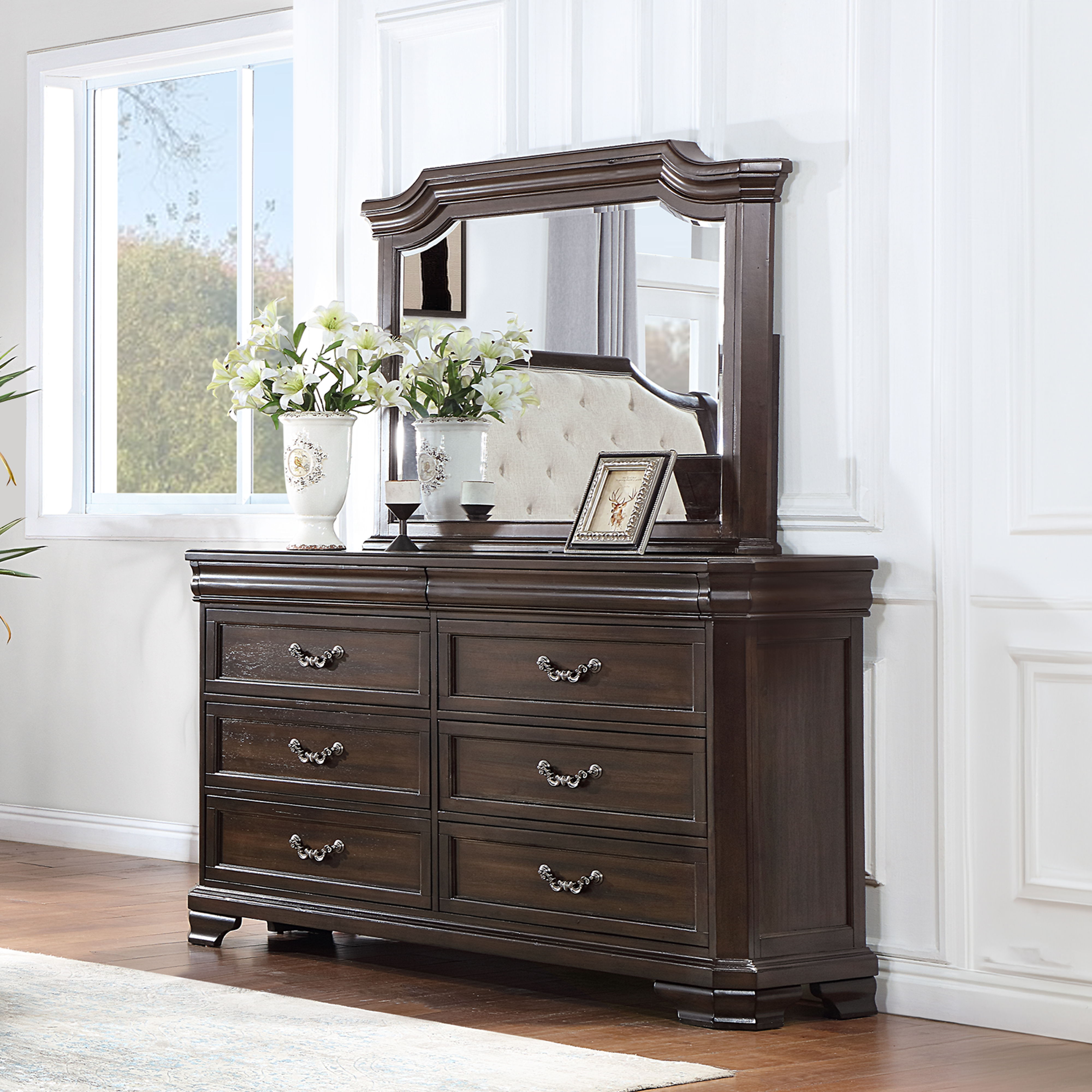 Dresser & Mirror