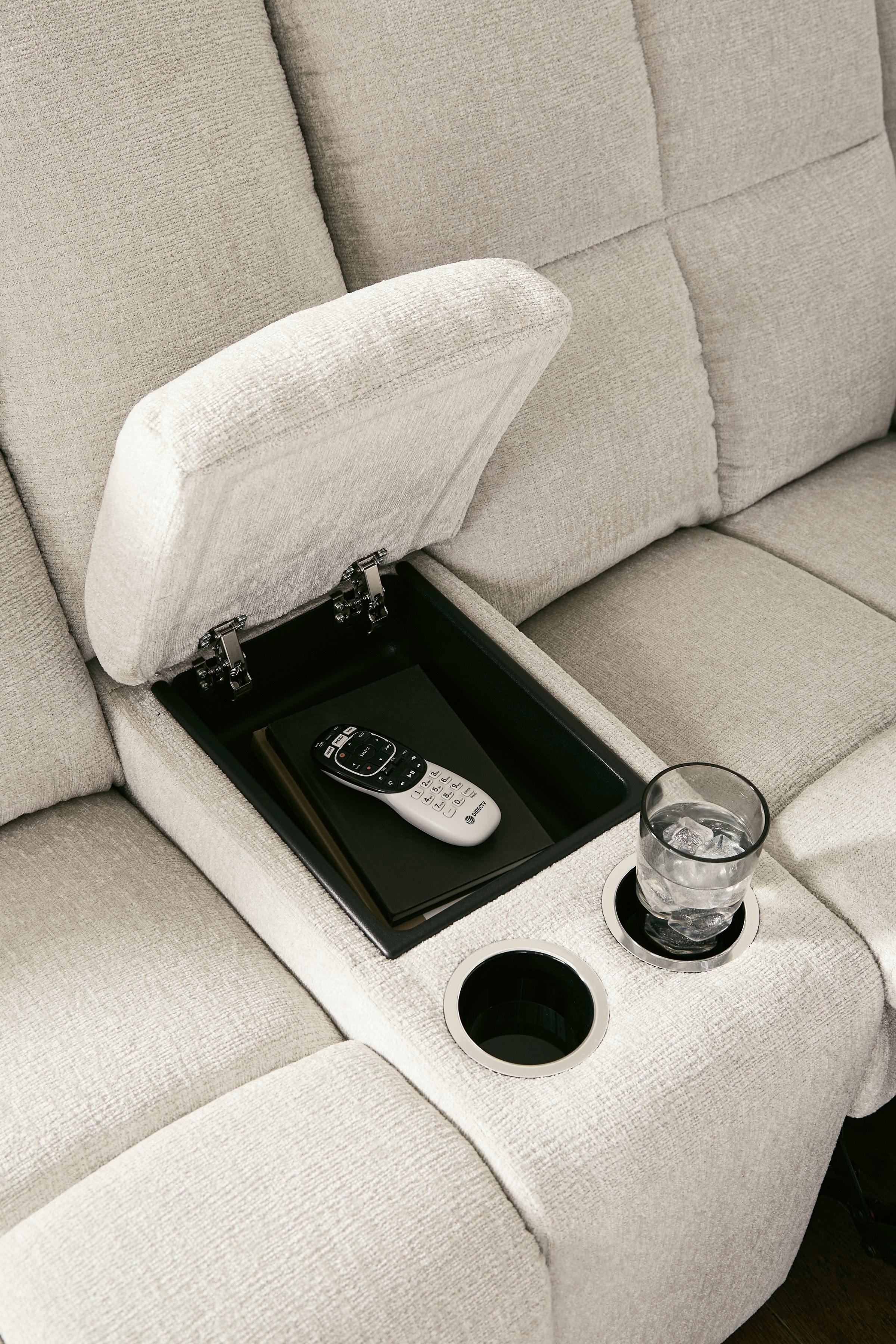 Ashley Furniture Orlen - Double Reclining Loveseat With Console - Winter - Image 7