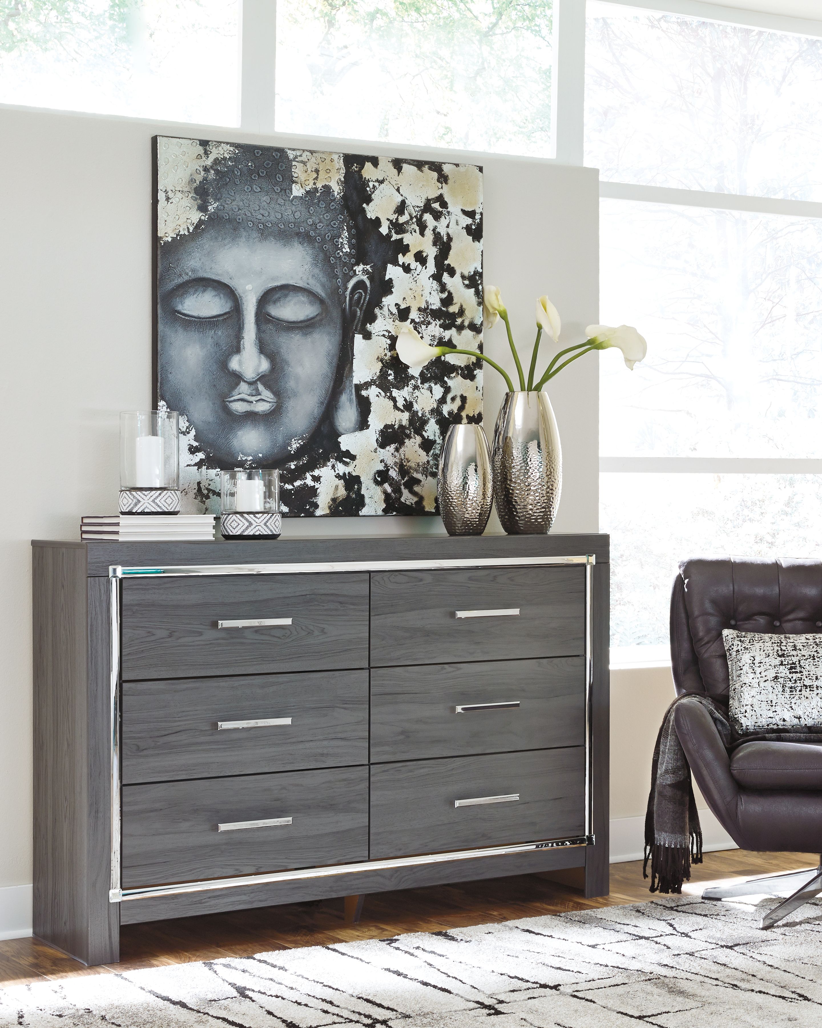 Lodanna - Six Drawer Dresser - Gray