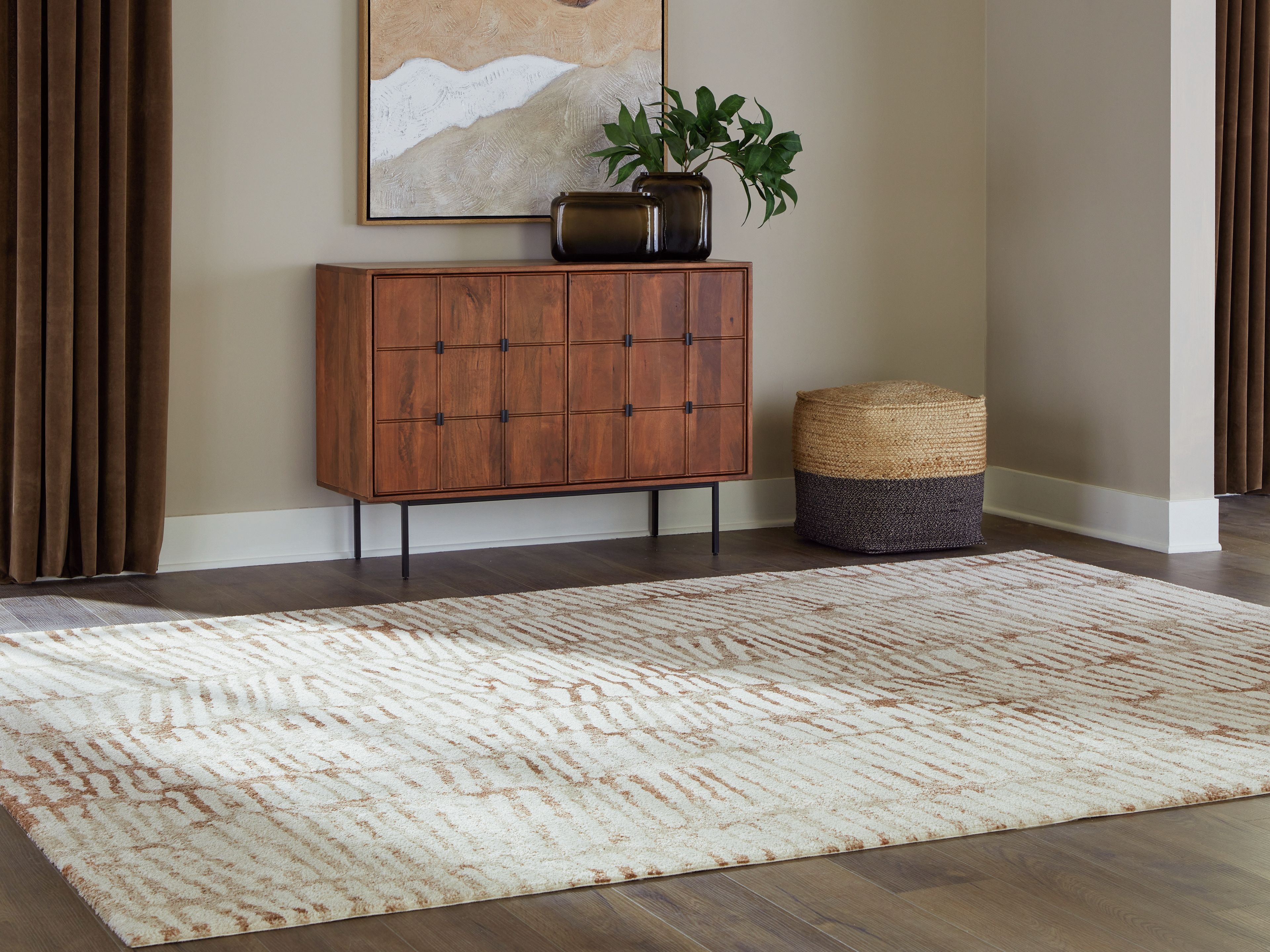 Uduak - 8' x 10' Rug - Cream / Tan / Rust