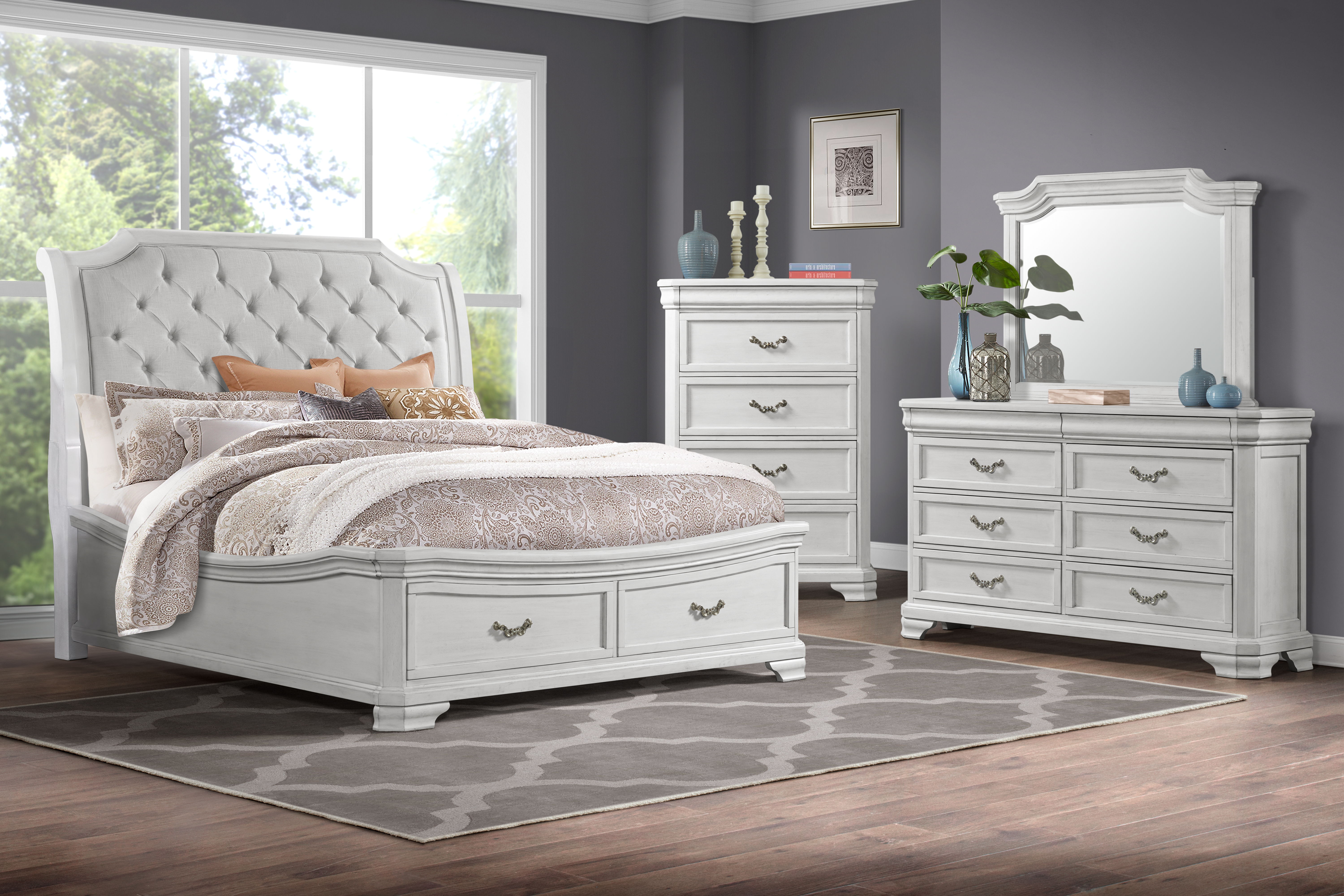 Lyndhurst - 5/0 Queen 4 Piece Bedroom Set (Bed, Dresser, Mirror, Chest) - White