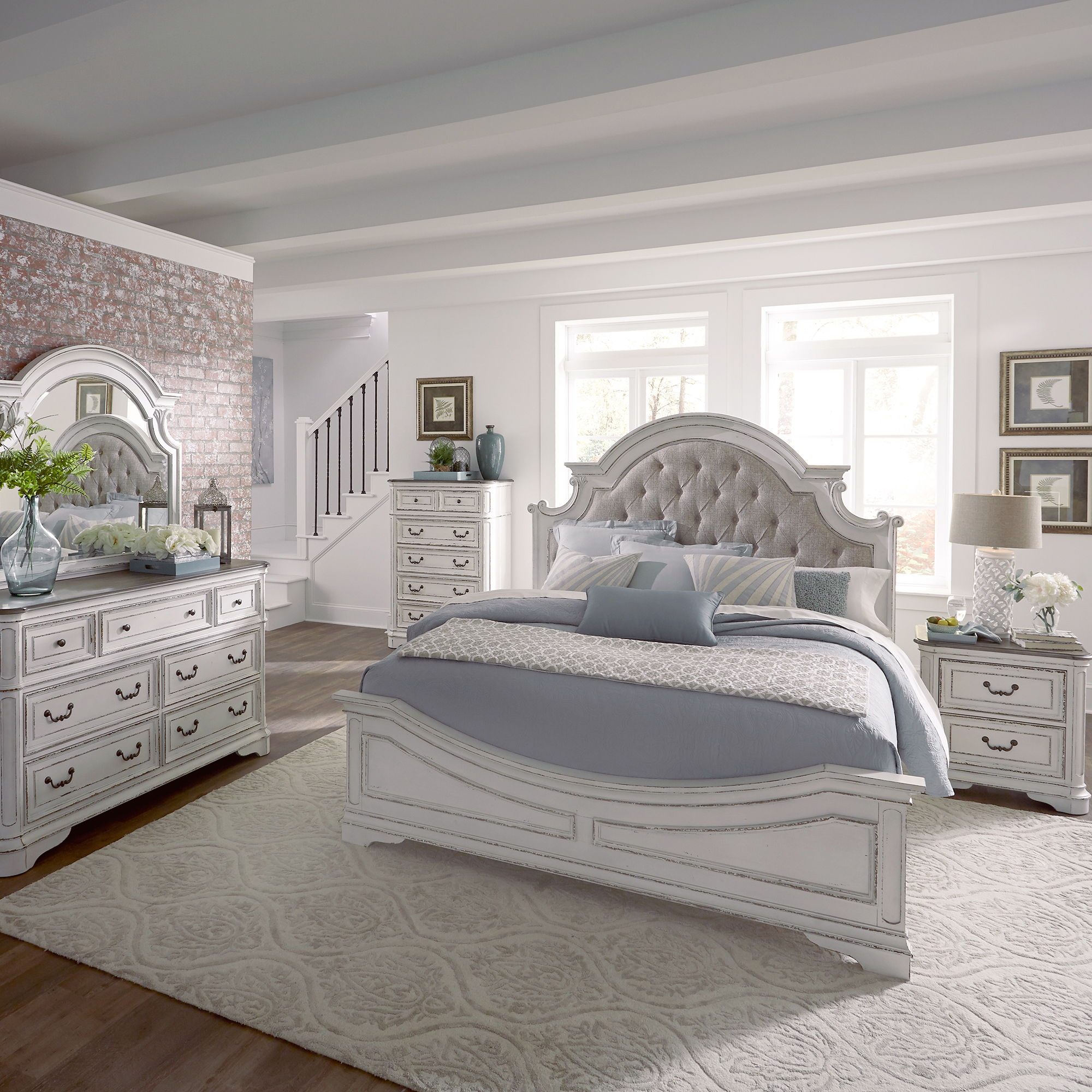 Liberty Furniture Magnolia Manor - 5 Piece Bedroom Set (Queen Upholstered Bed Wooden Footboard, Dresser & Mirror, Chest, Nightstand) - White