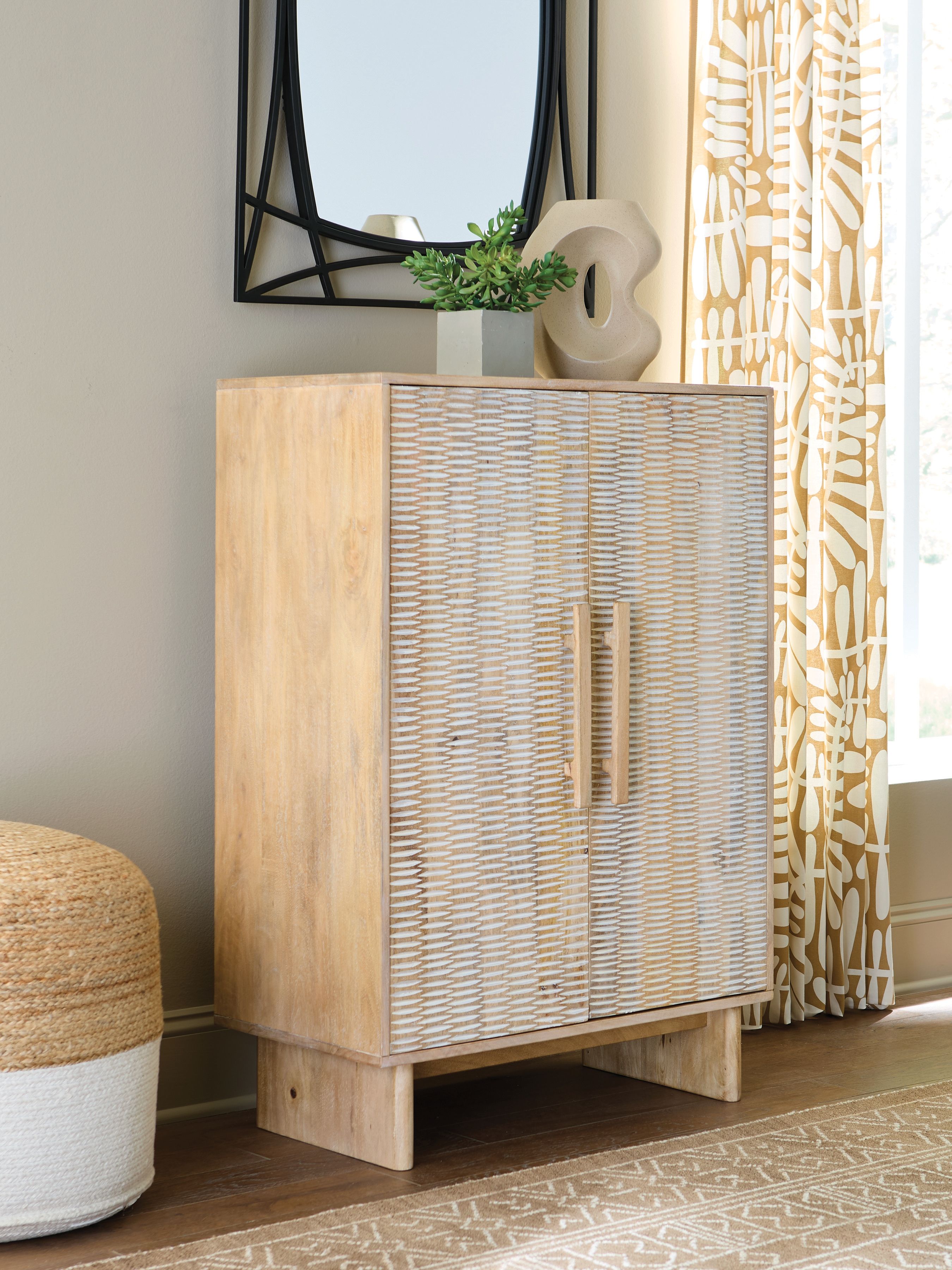 Ashley Furniture Dallinbury - Accent Cabinet - Natural / White Wash - Image 2