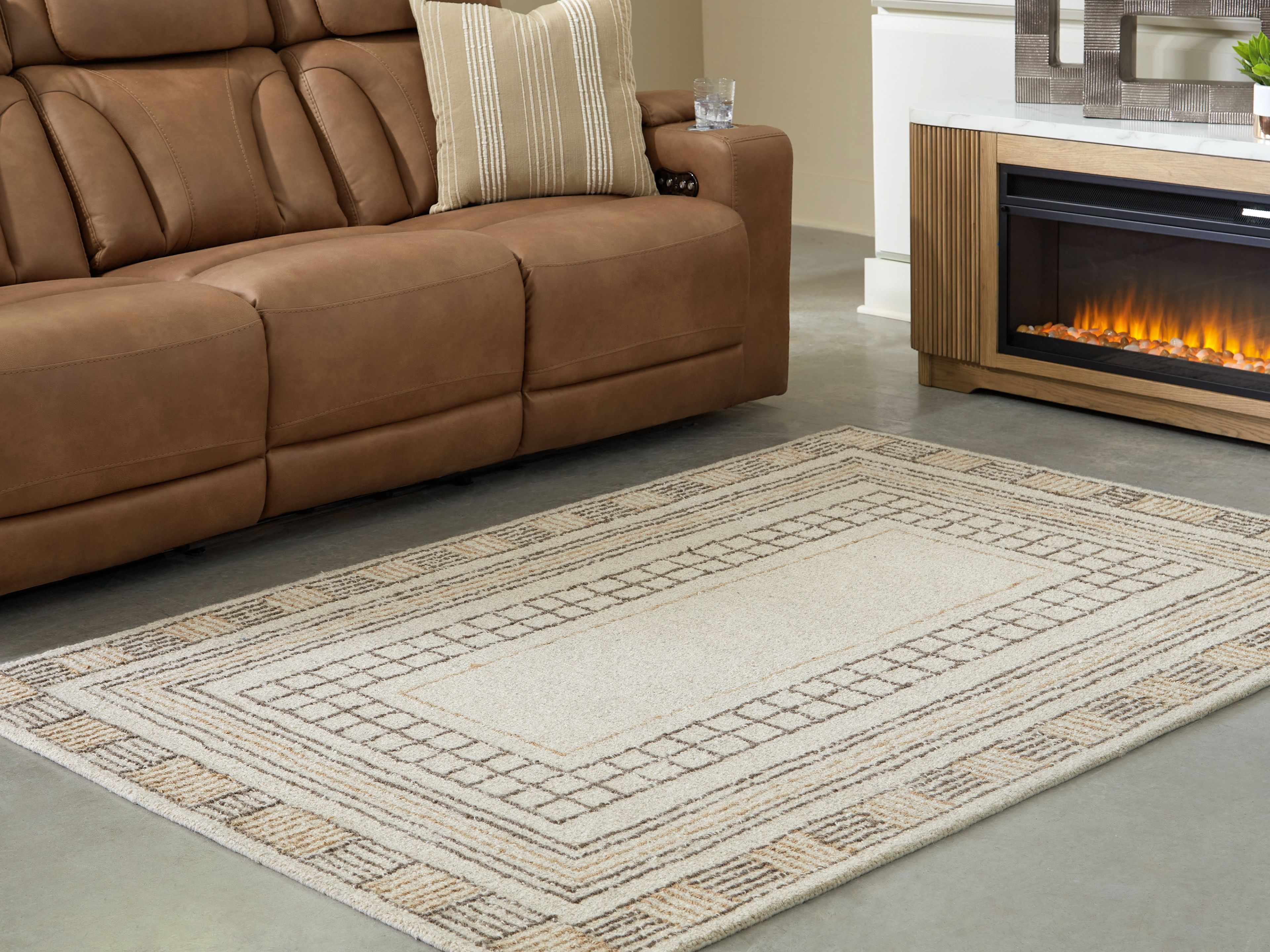 Idaman - 5' x 7' Rug - Taupe / Brown