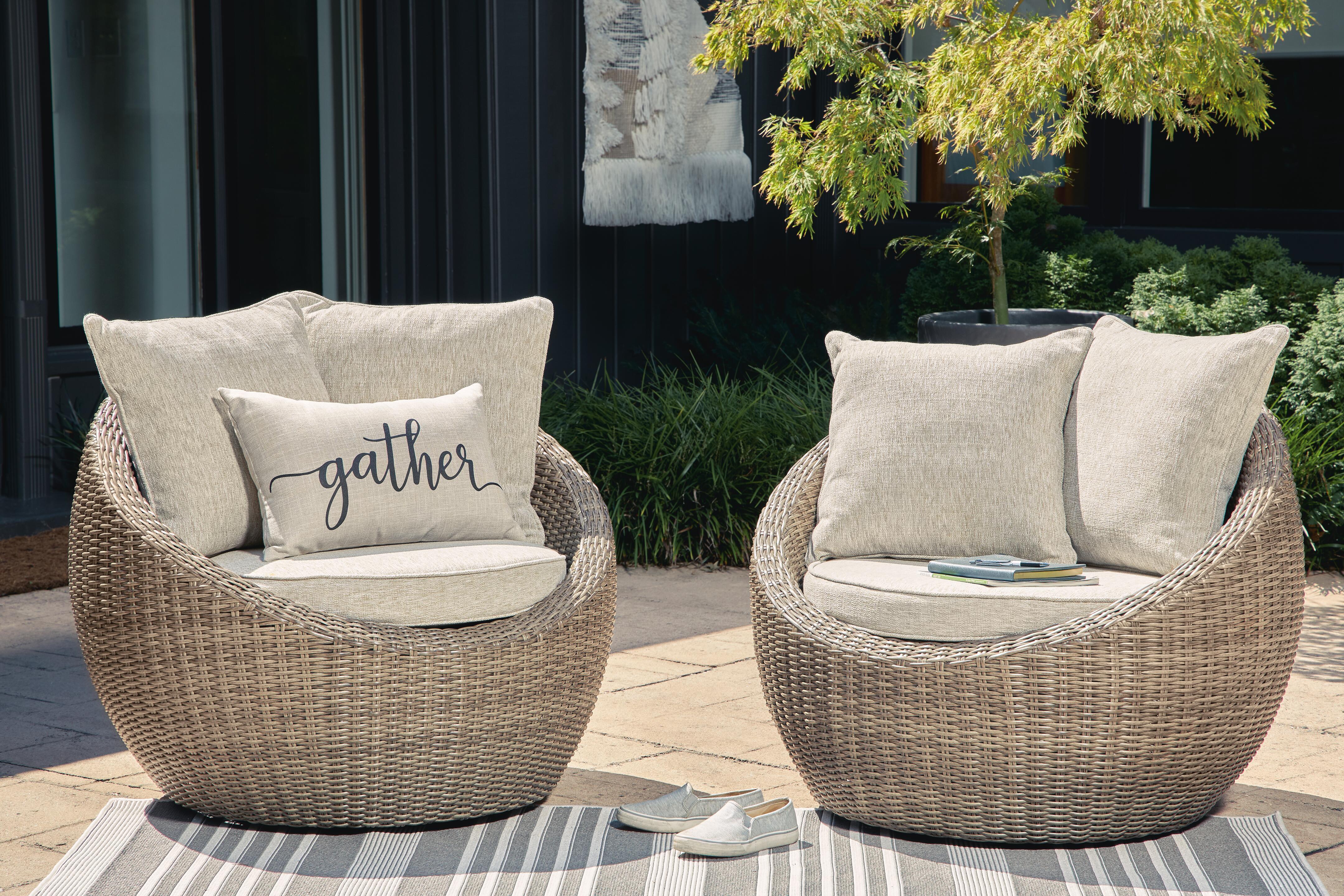 Danson - Swivel Lounge w/Cushion (Set of 2) - Beige, beige