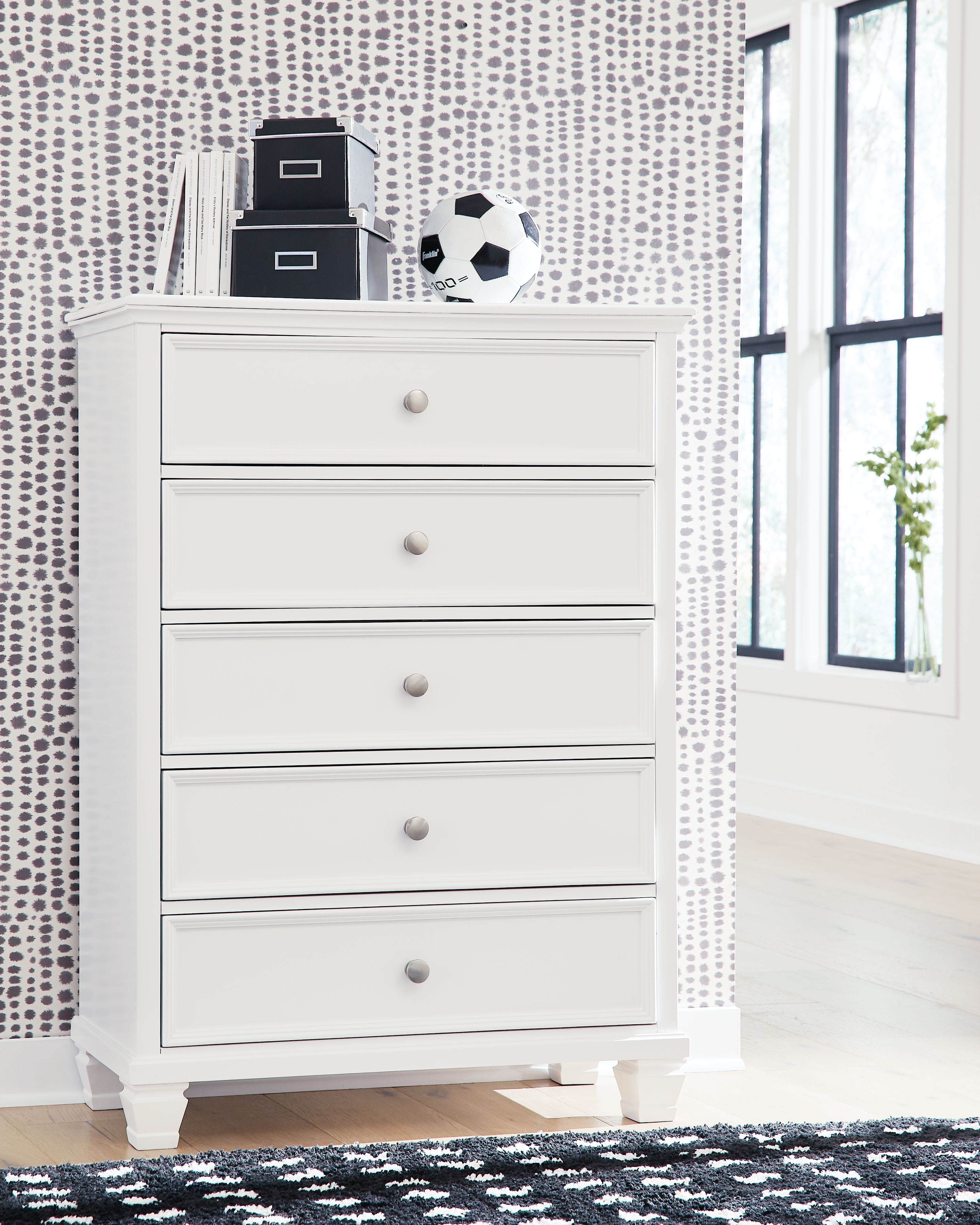 Ashley Furniture Fortman - Five Drawer Chest - White - Image 10