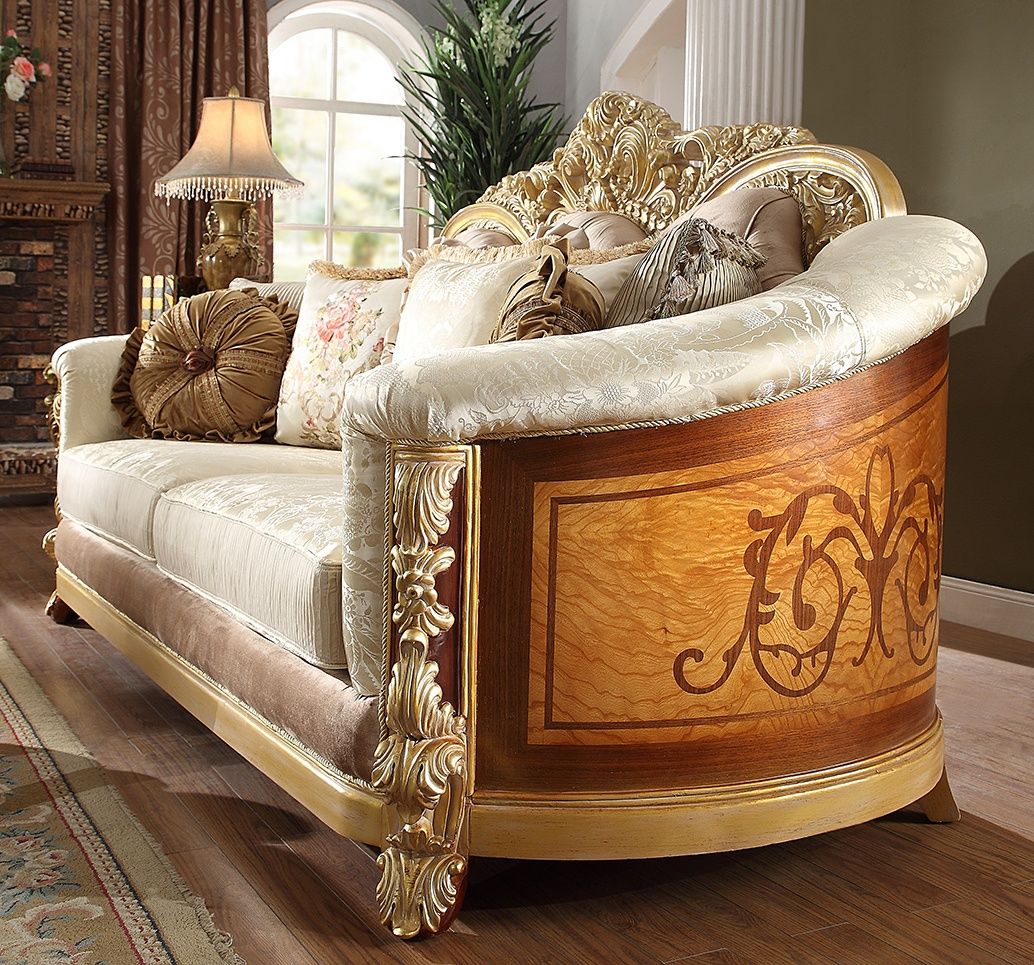 HD-821 - Loveseat - Cedar Red With Gold Highlight