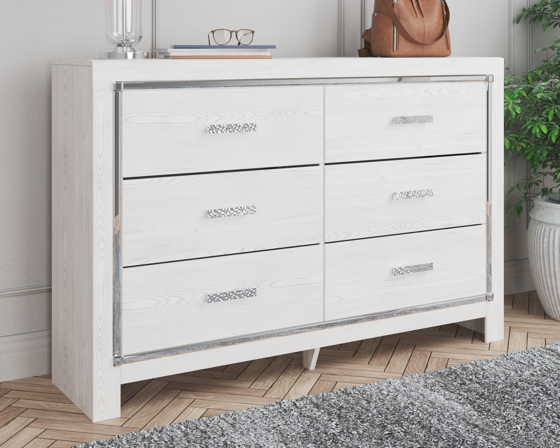 Altyra - Six Drawer Dresser - White