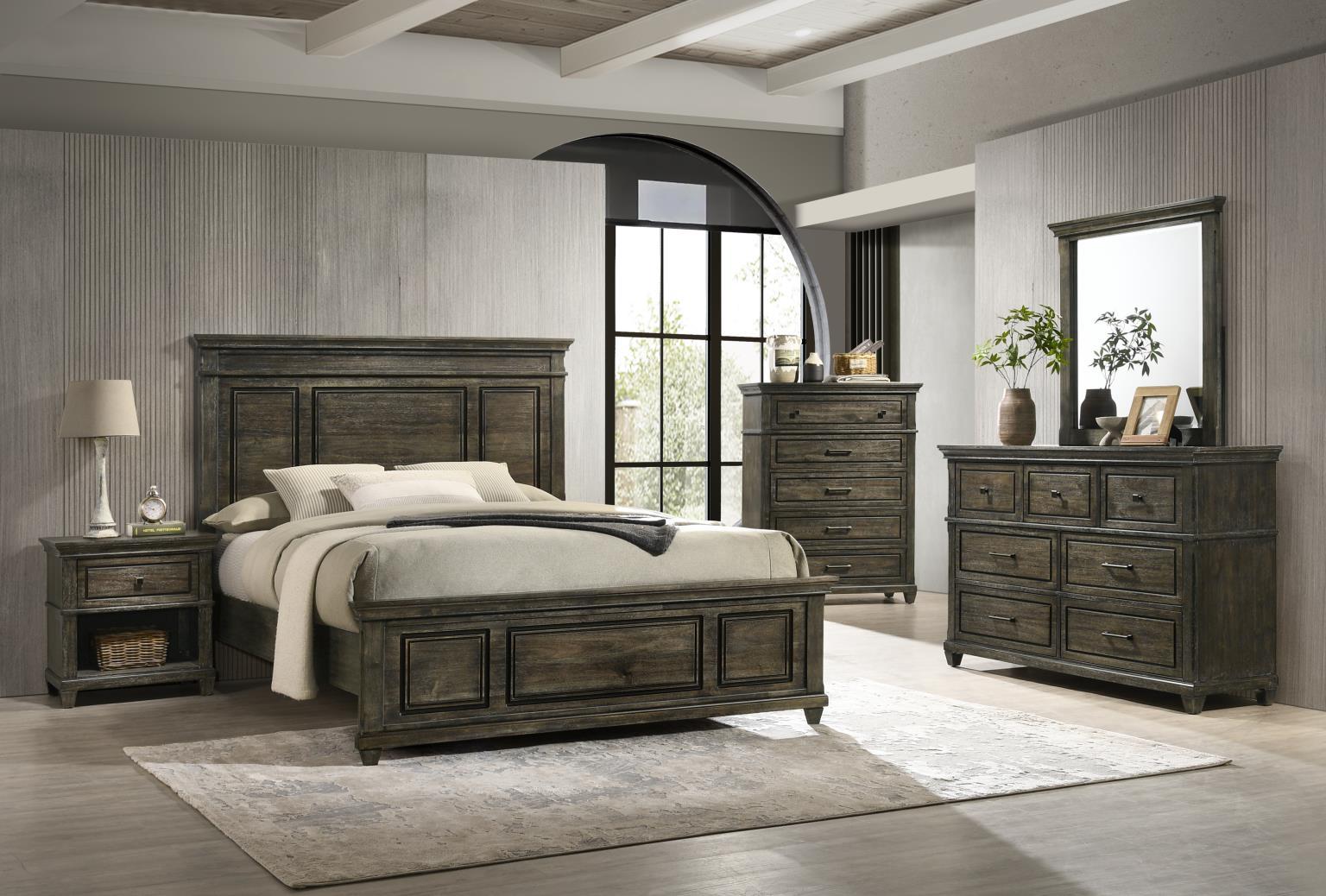 B314 - 3 Piece Bedroom Set (King Bed, Dresser, Mirror) - Rough Black